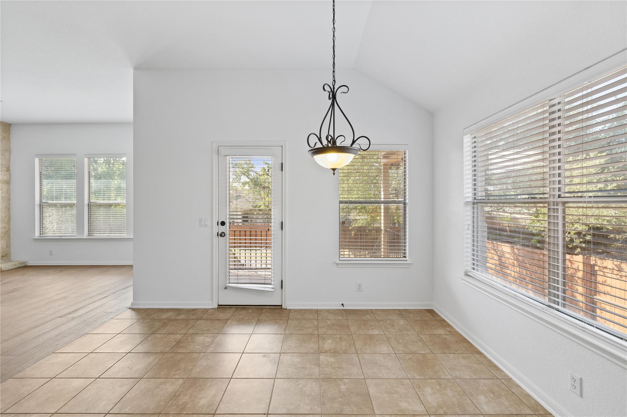 250 Maeves Way Property Photo 19