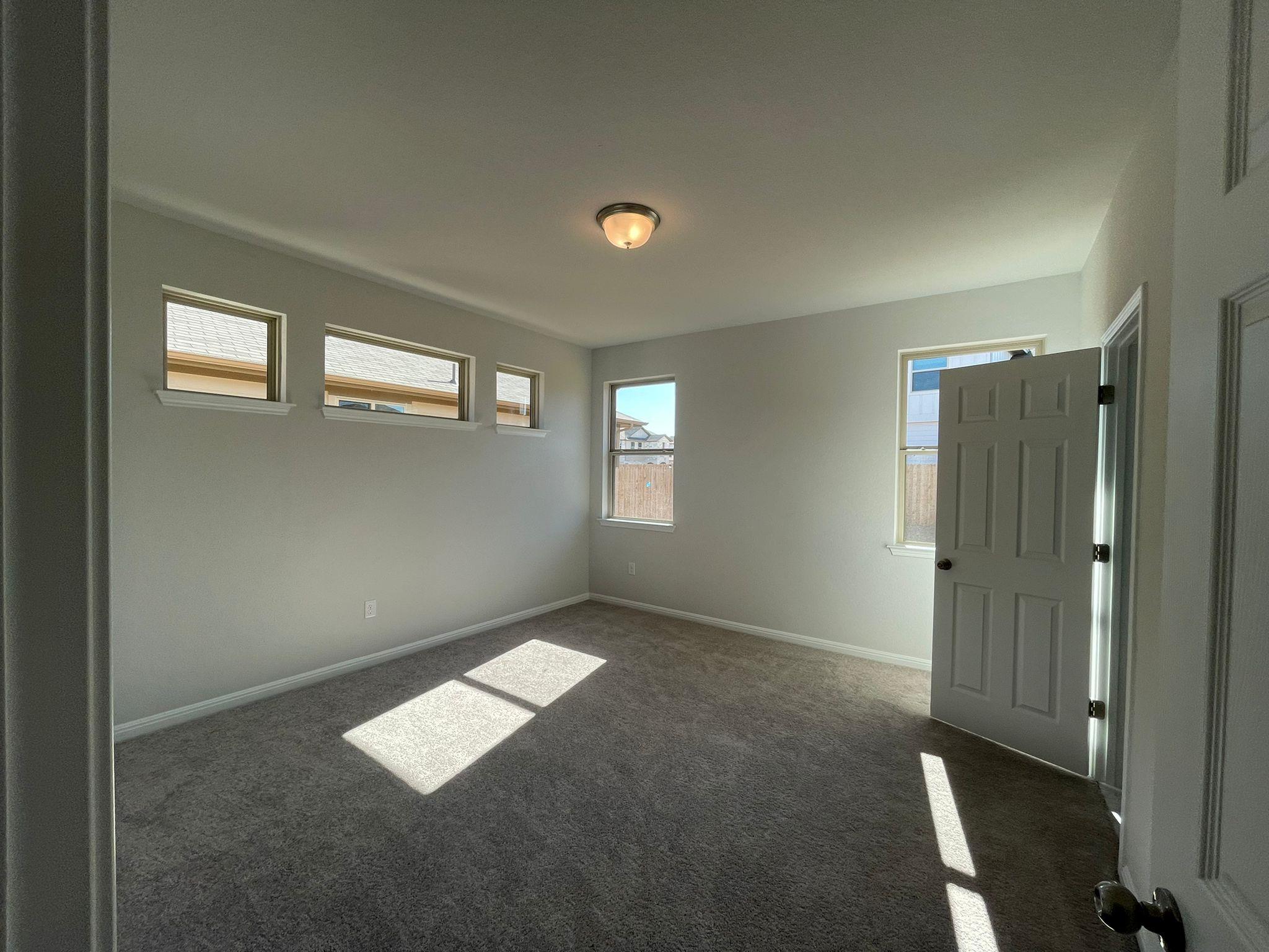 105 Durmont Pass Property Photo 7