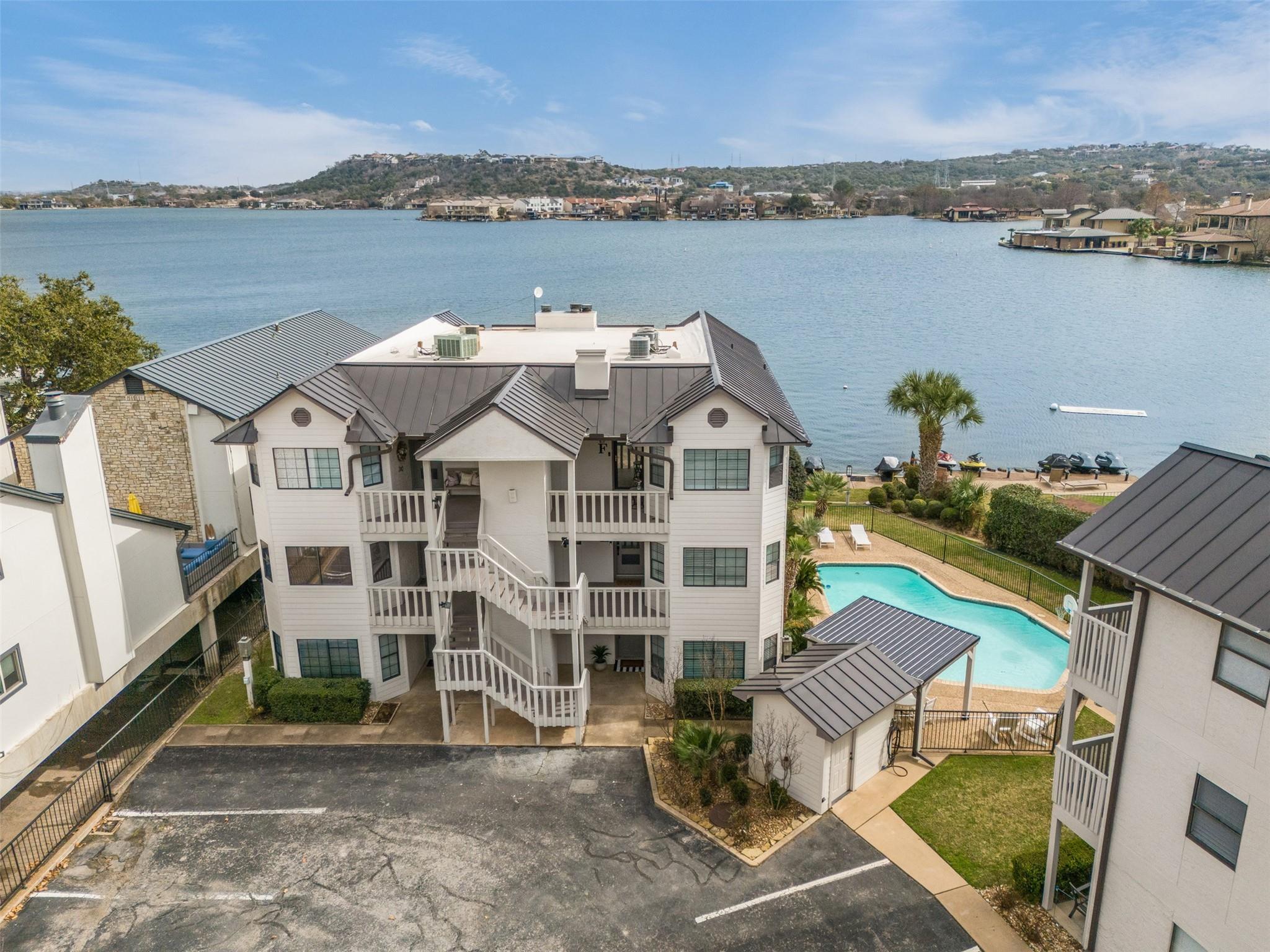 101 Island Dr #d Property Photo 3