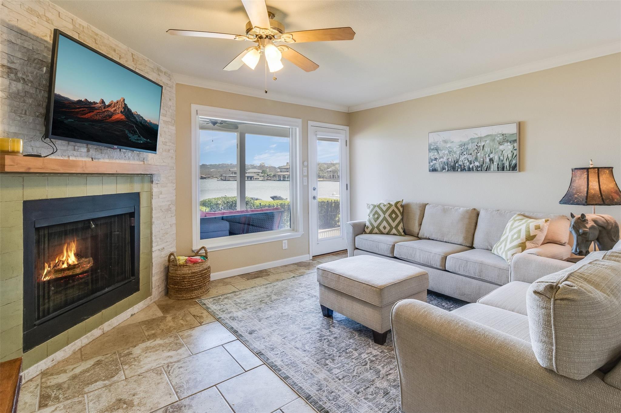 101 Island Dr #d Property Photo 6