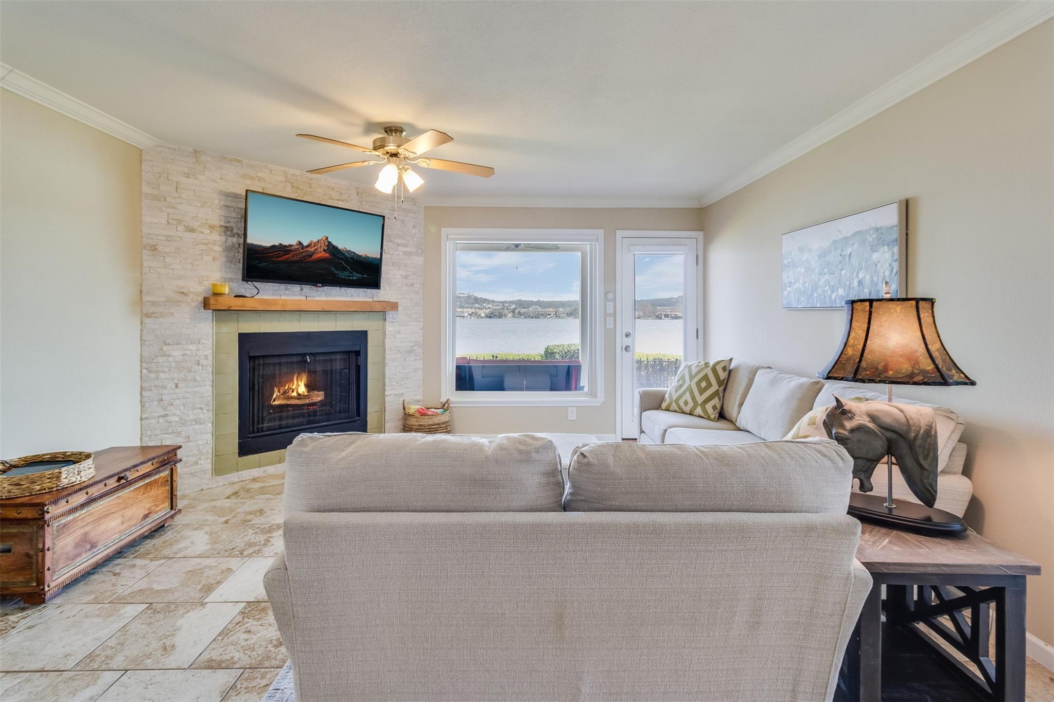 101 Island Dr #d Property Photo 7