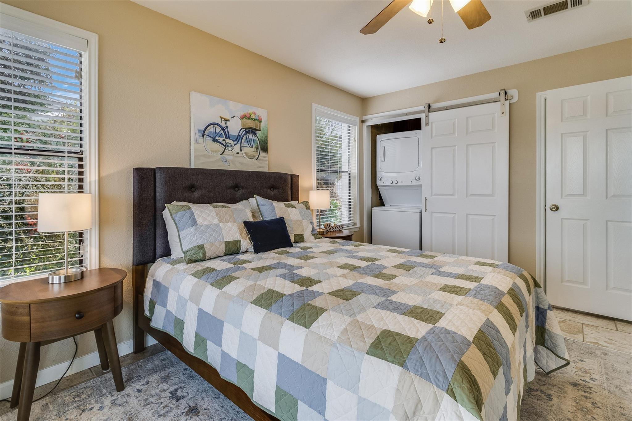 101 Island Dr #d Property Photo 16