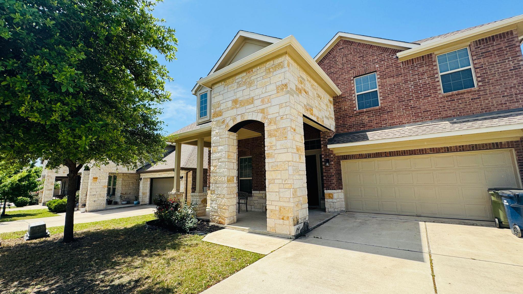 2437 Merton Dr Property Photo