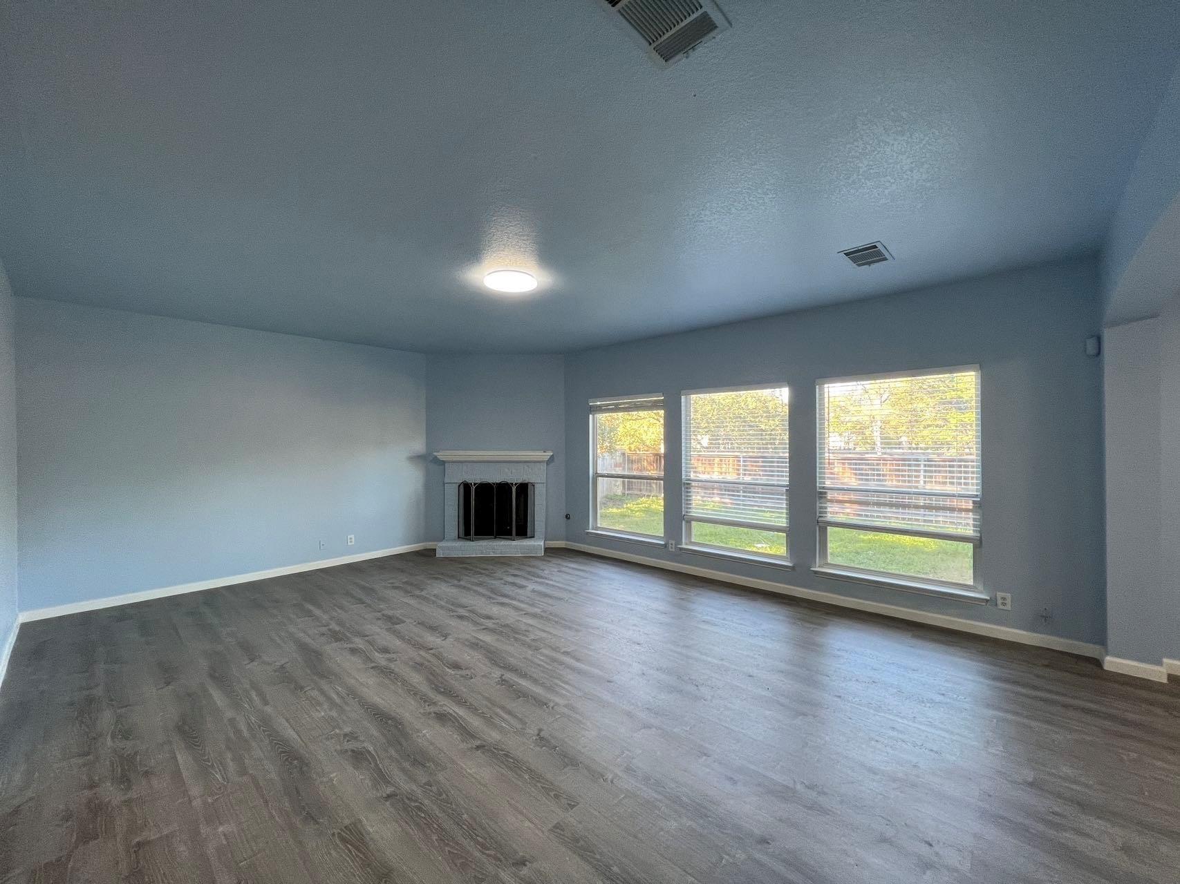 1705 E Westminster Way Property Photo 8