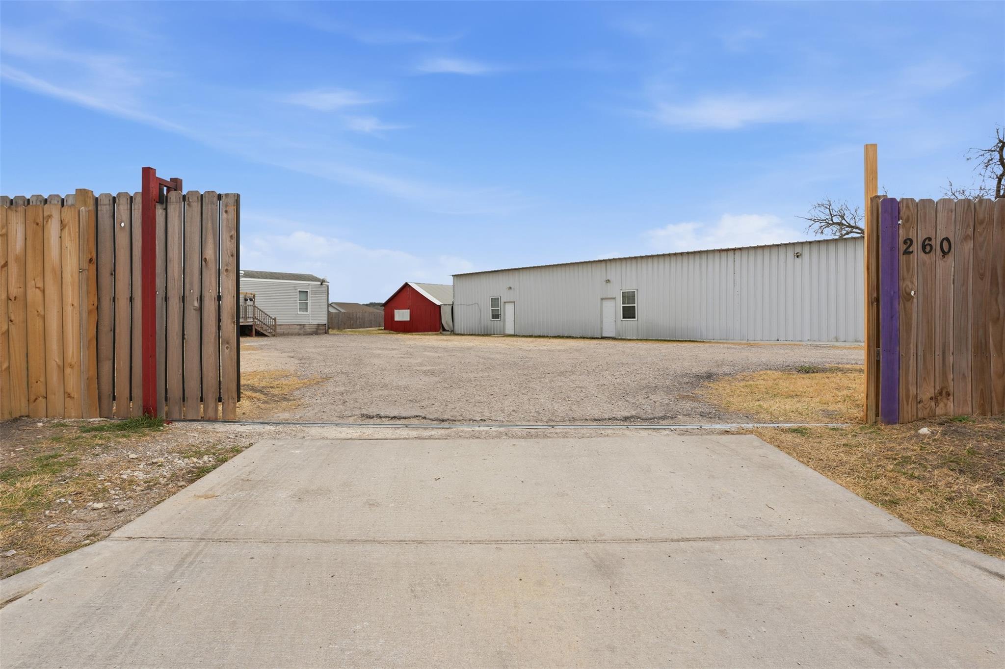 260 Ganado Dr Property Photo 1