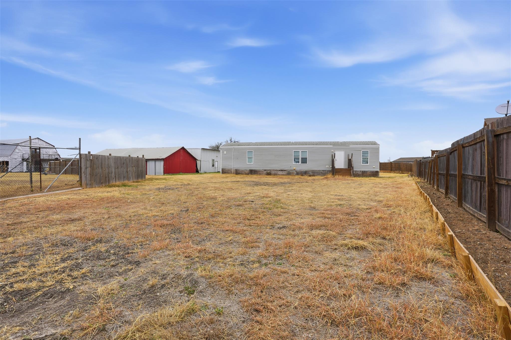 260 Ganado Dr Property Photo 4