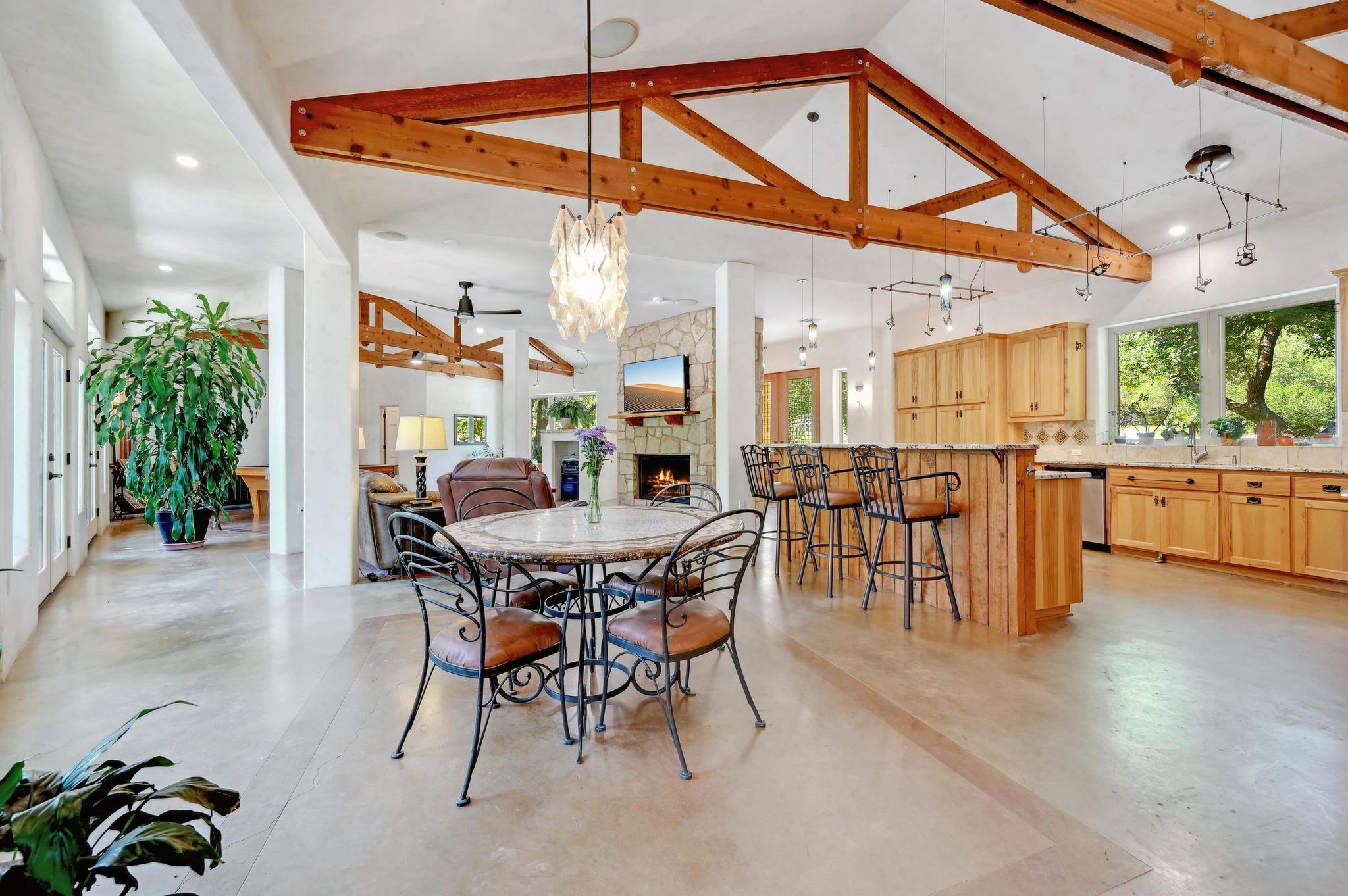 200 Raincloud Property Photo