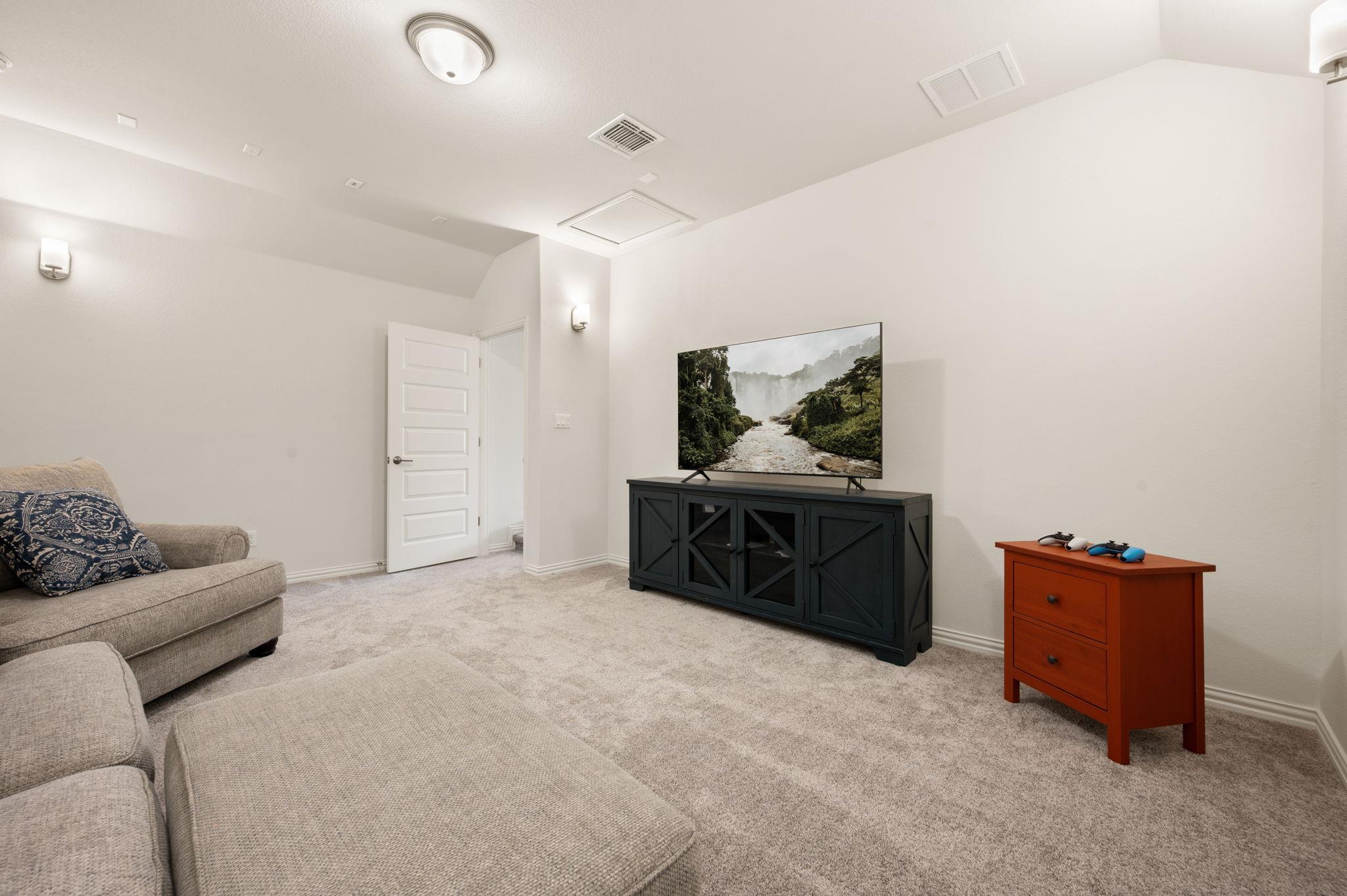 3932 Pine Cone Way Property Photo 28