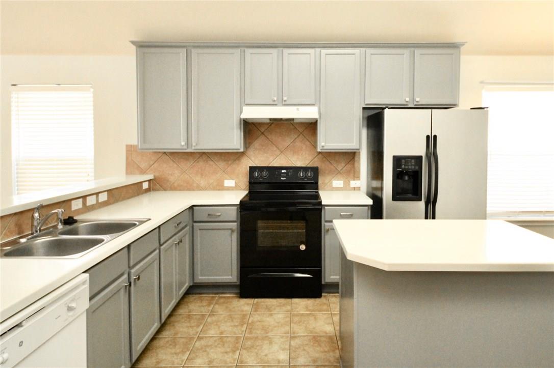 3728 Pine Needle Cir Property Photo 3