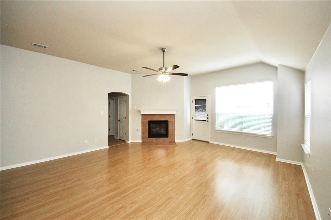 3728 Pine Needle Cir Property Photo 6
