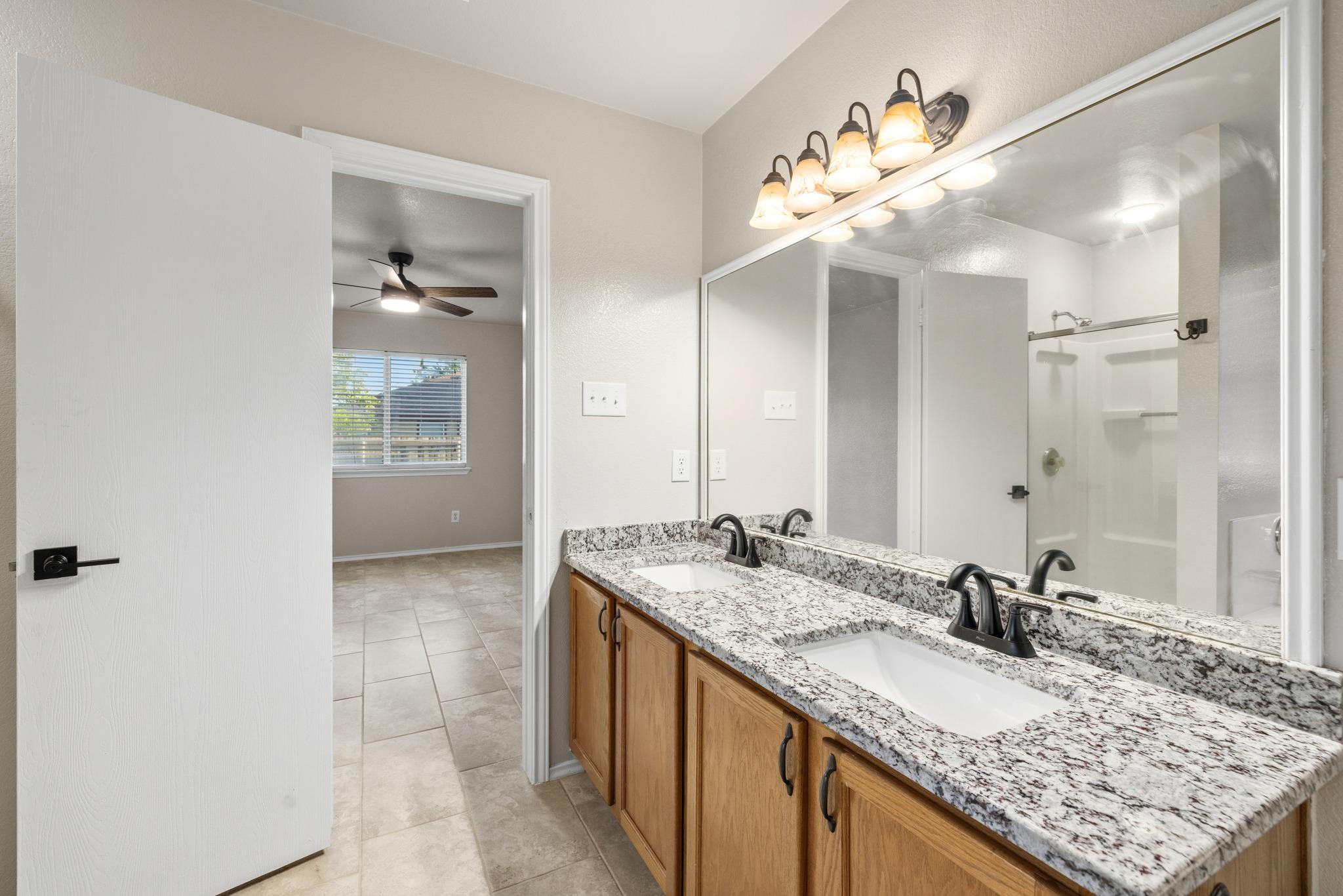 124 Steven St Property Photo 17