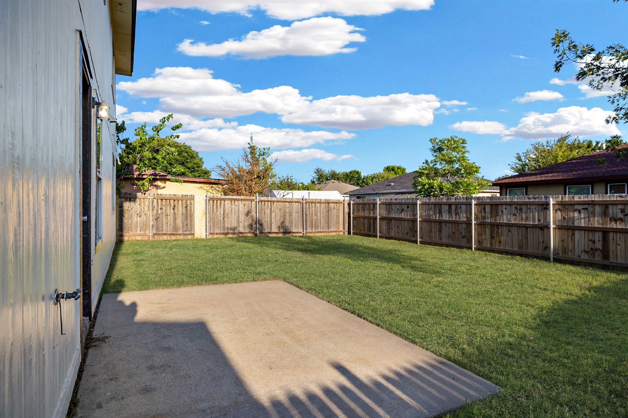 124 Steven St Property Photo 25