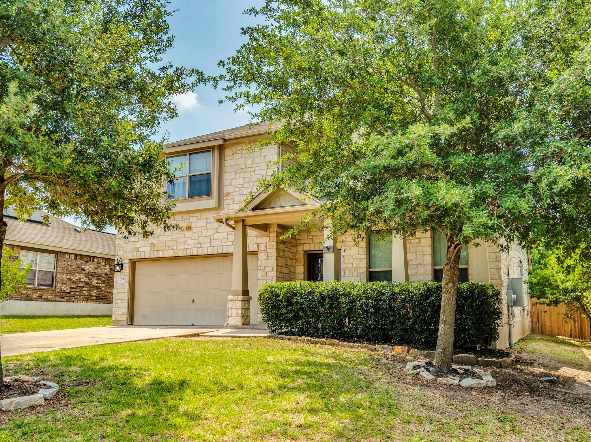 319 Sandstone Trl Property Photo