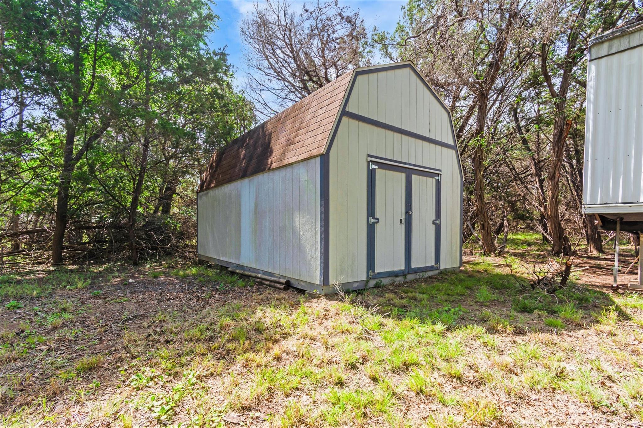 1400 Valley View Rd Property Photo 16