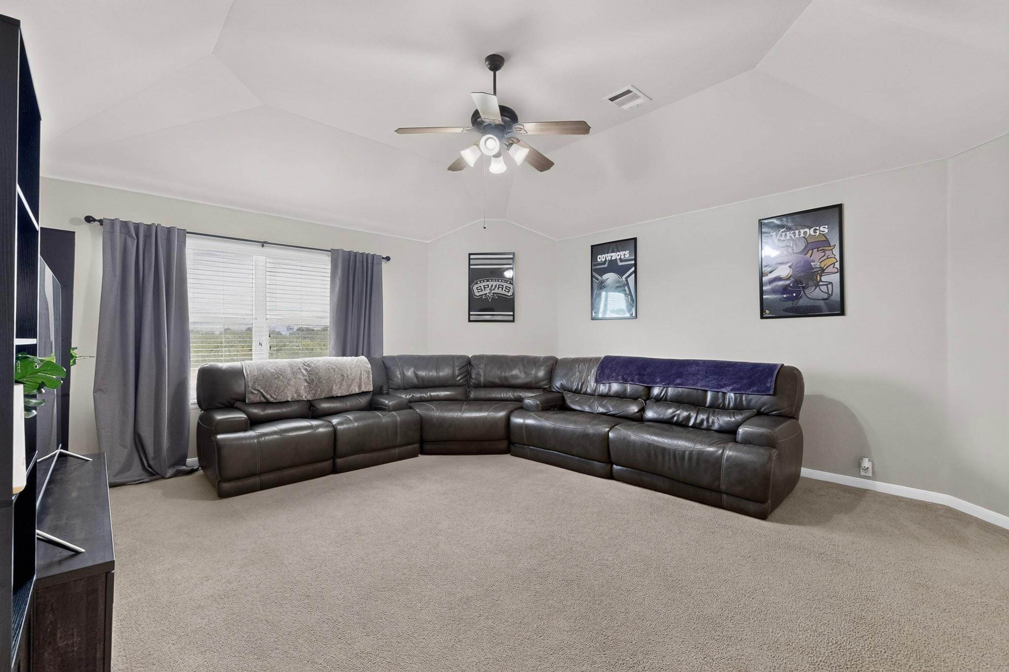 2544 Salorn Way Property Photo 18