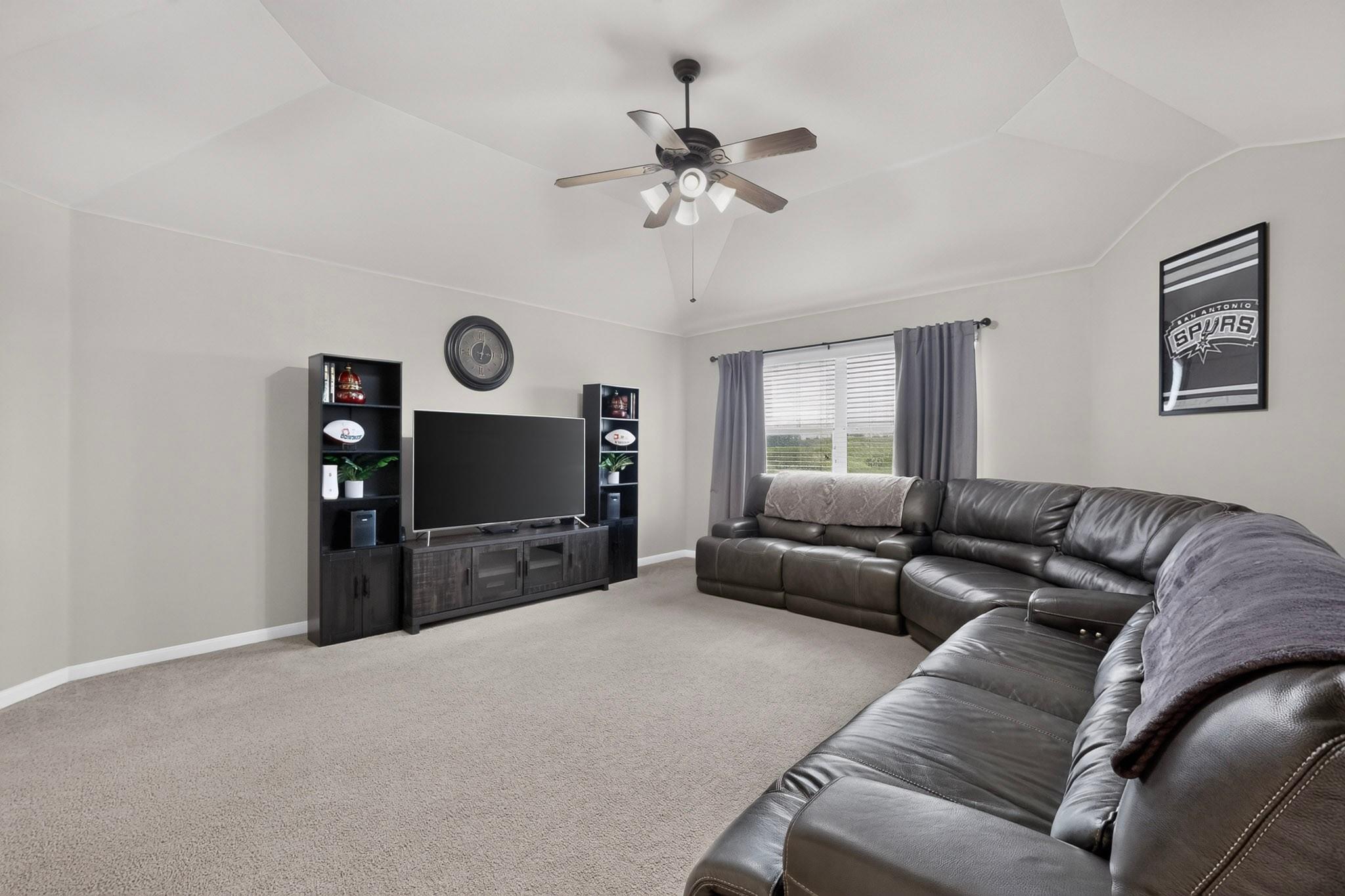 2544 Salorn Way Property Photo 19
