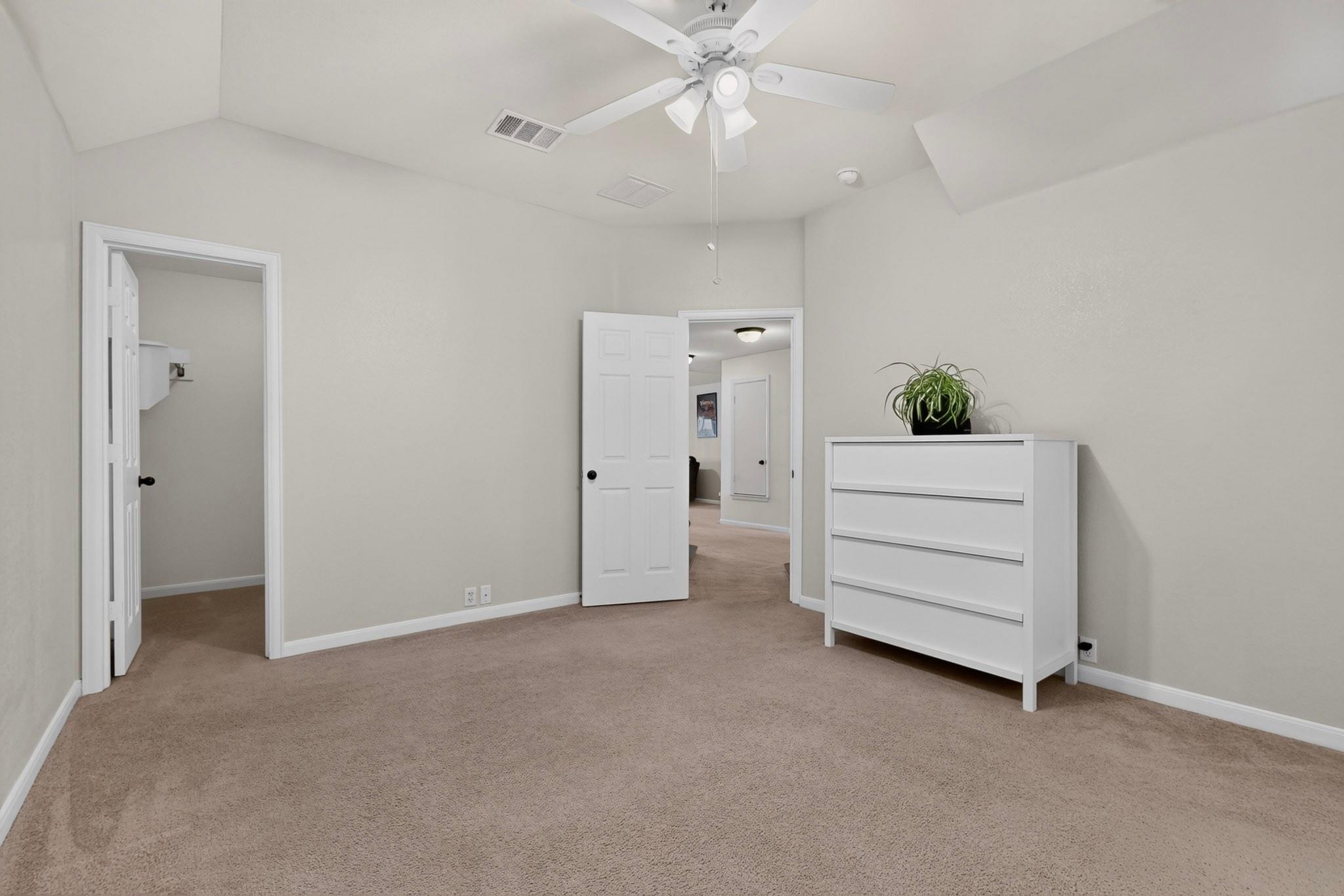 2544 Salorn Way Property Photo 29