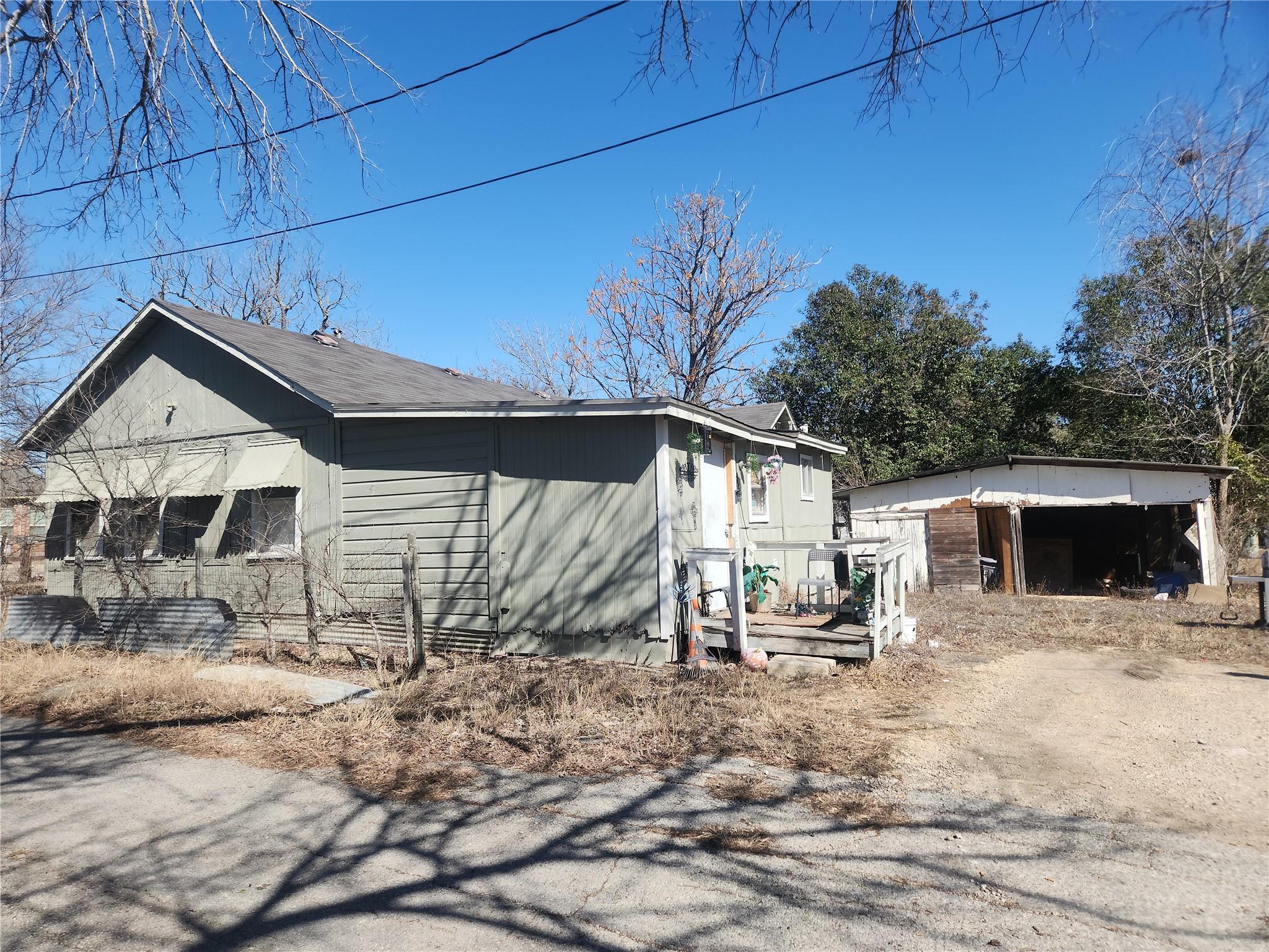 1006 Proctor St Property Photo 22