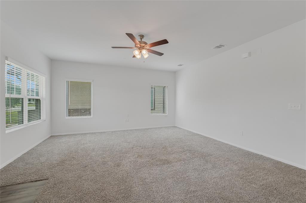 133 Everglades Dr Property Photo 2