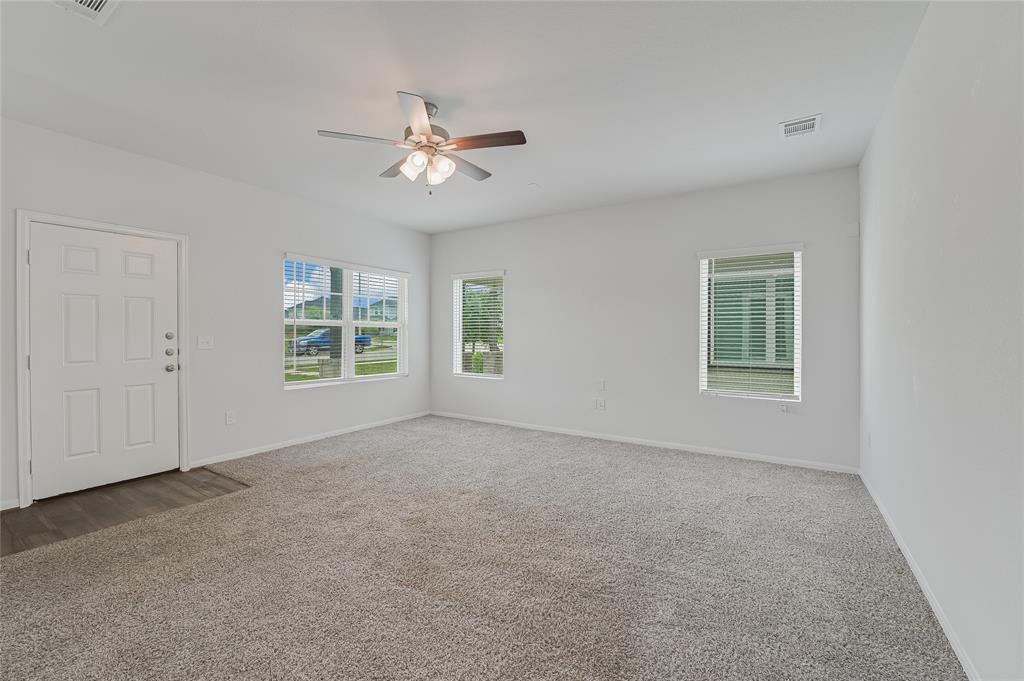 133 Everglades Dr Property Photo 5