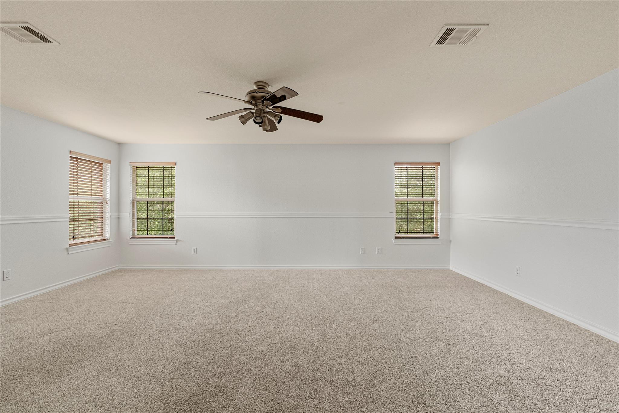 212 Camperdown Elm Dr Property Photo 17