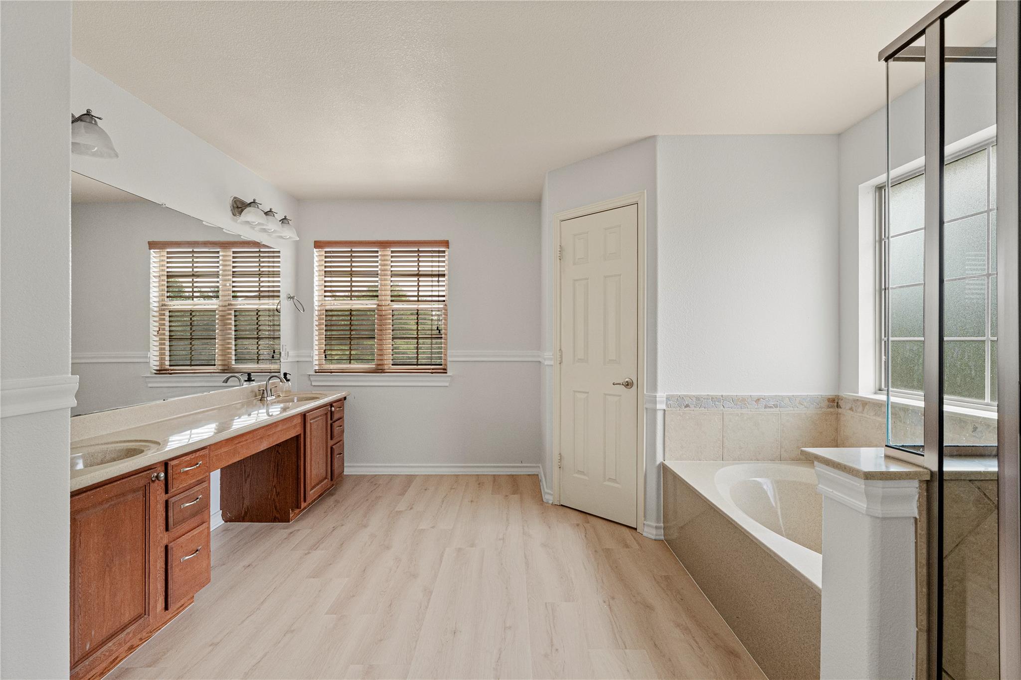 212 Camperdown Elm Dr Property Photo 19