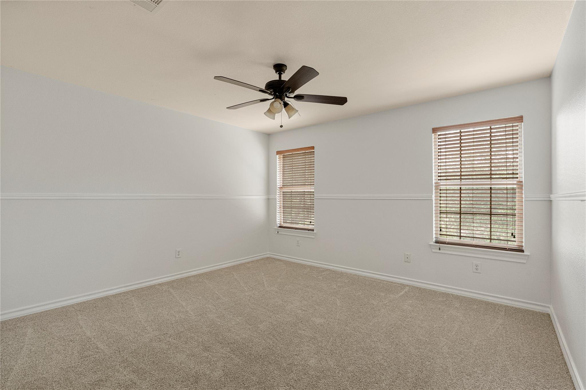 212 Camperdown Elm Dr Property Photo 23