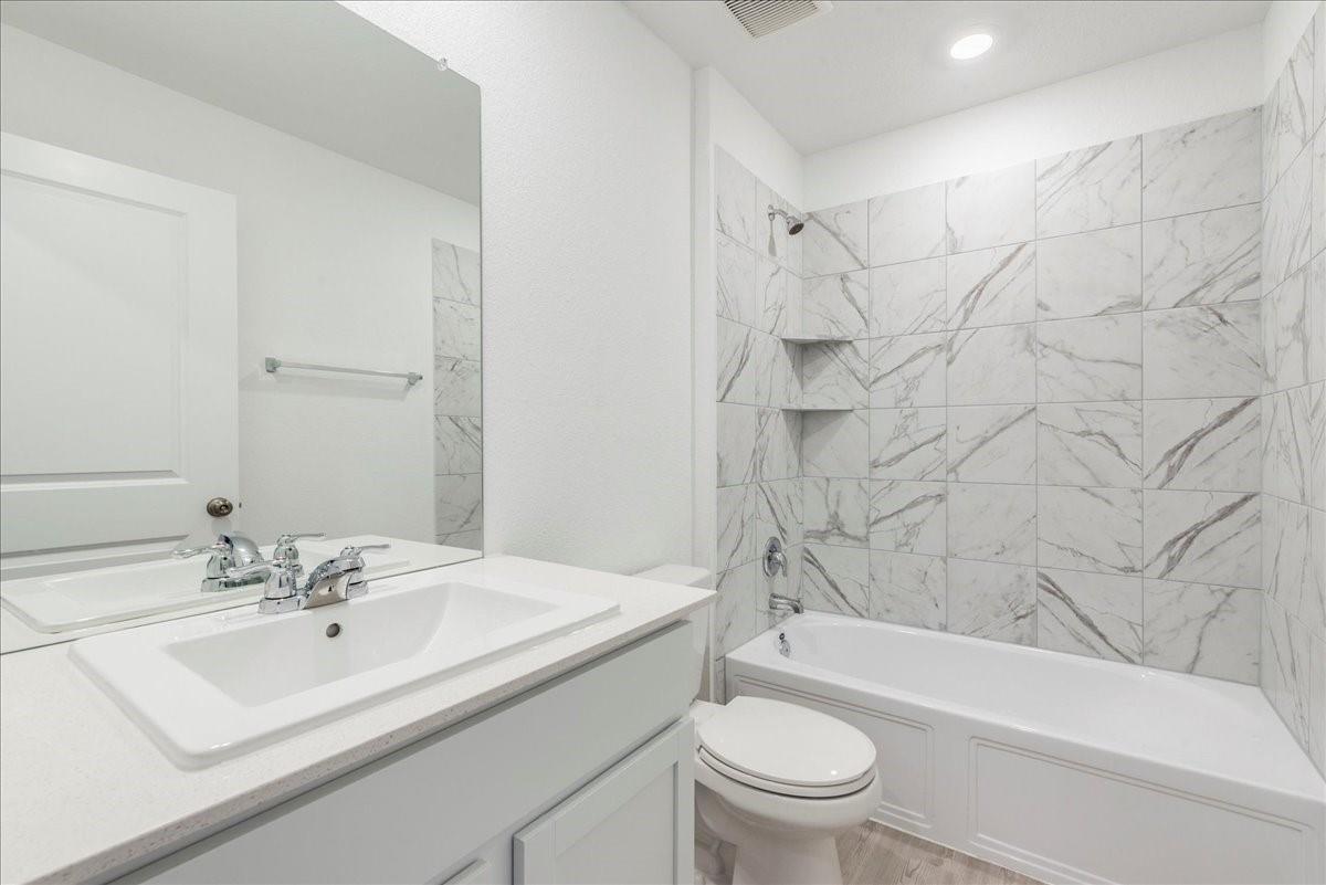 156 Alamito Ave Property Photo 27