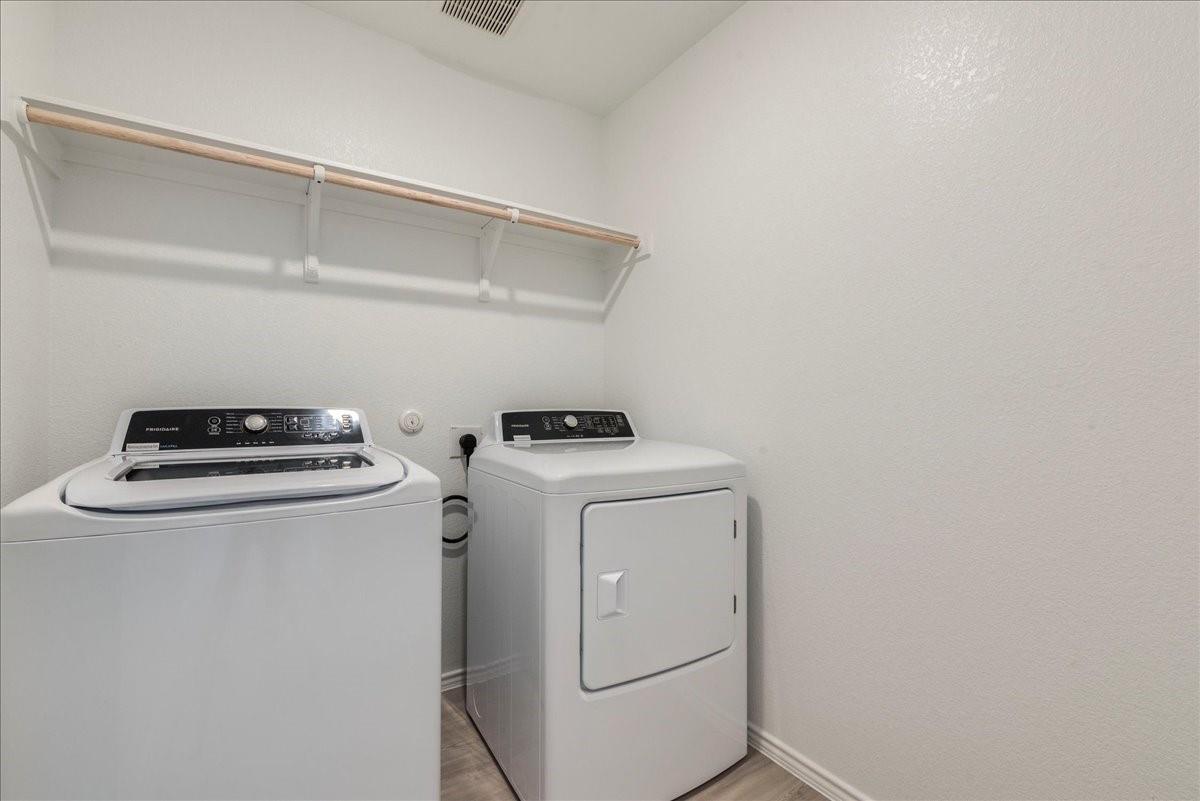 156 Alamito Ave Property Photo 33