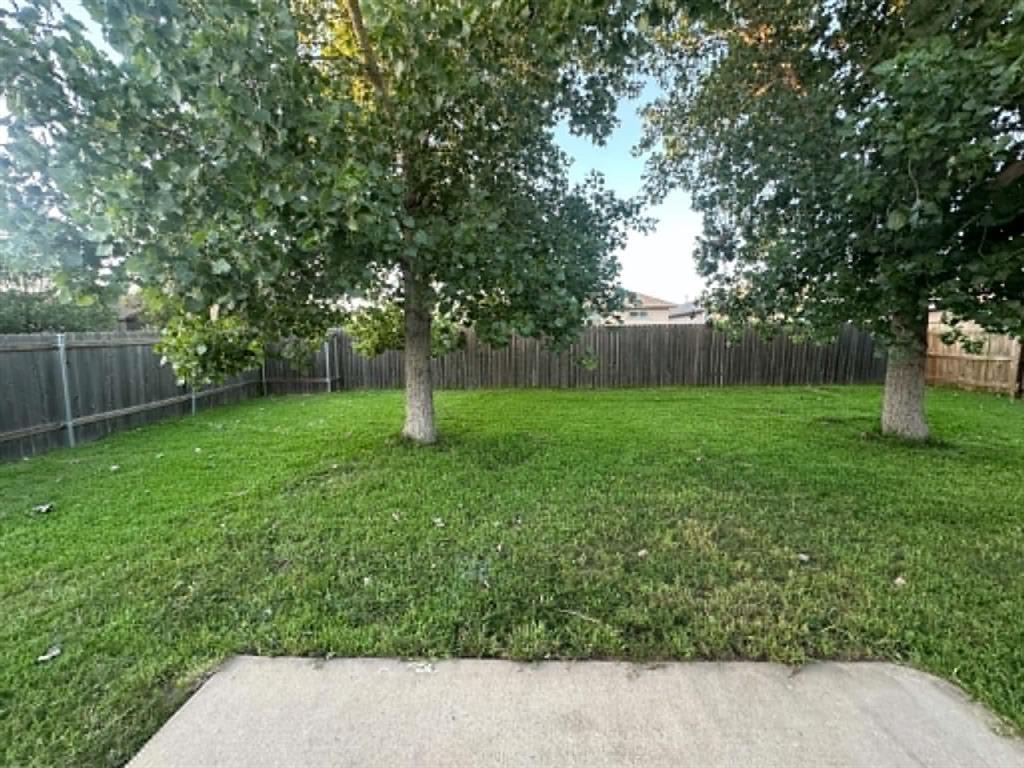 18312 Crestwind Ln Property Photo 11