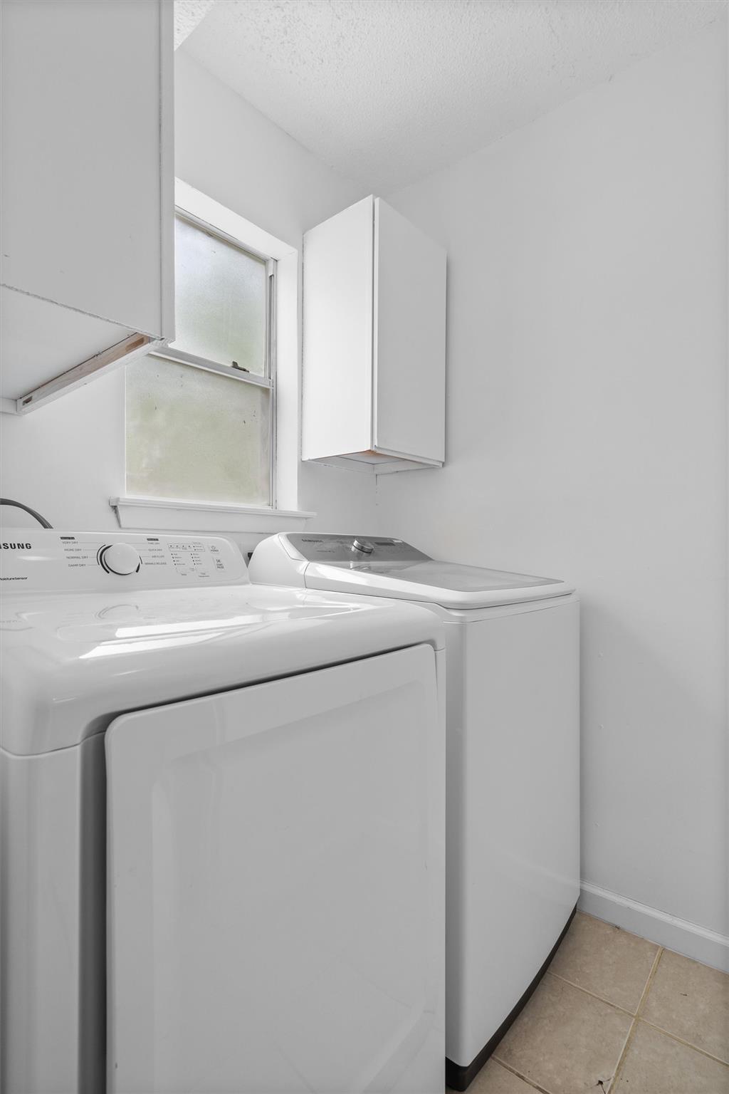 1015 E Yager Ln #79 Property Photo 12