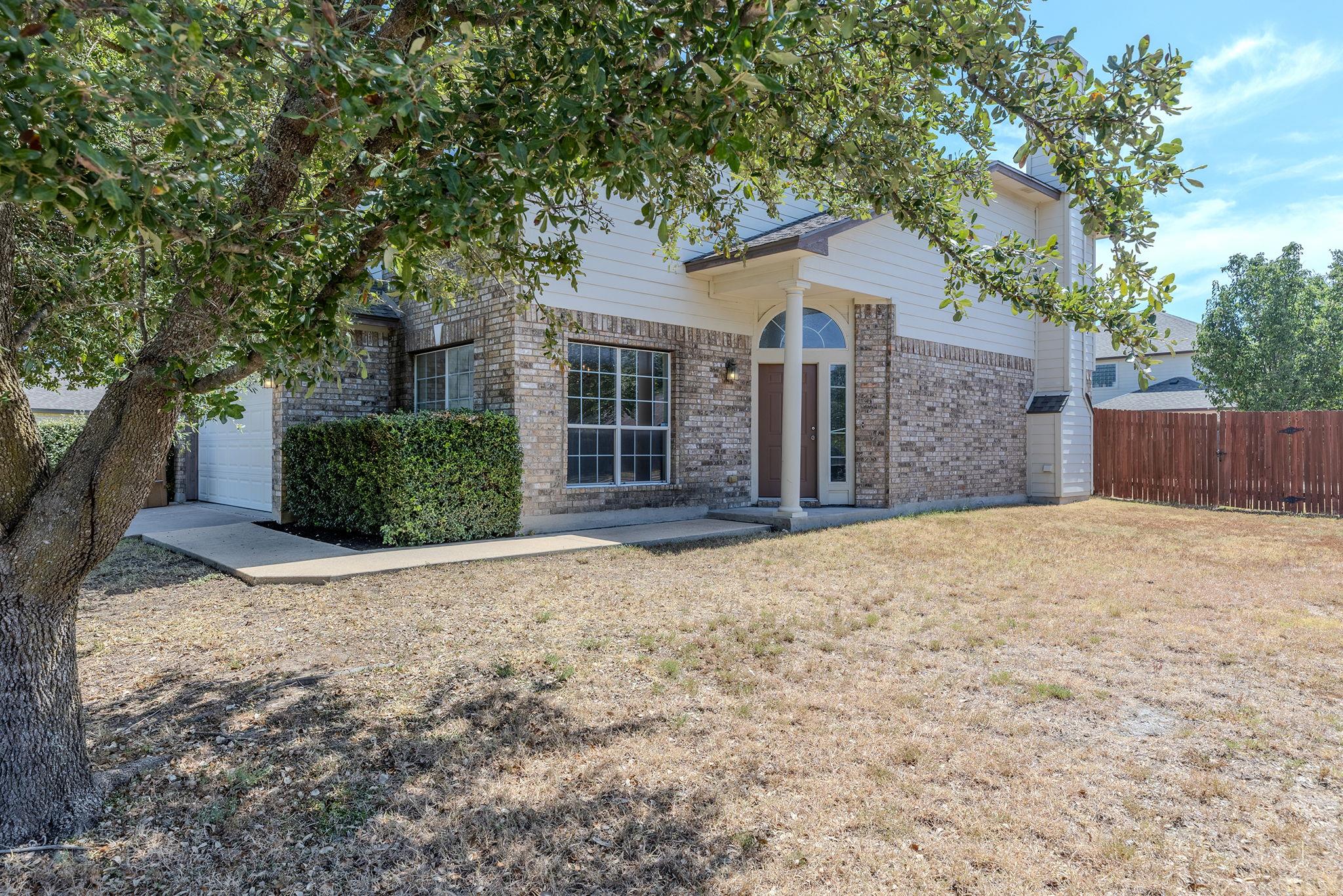 11900 Springs Head Loop Property Photo 1