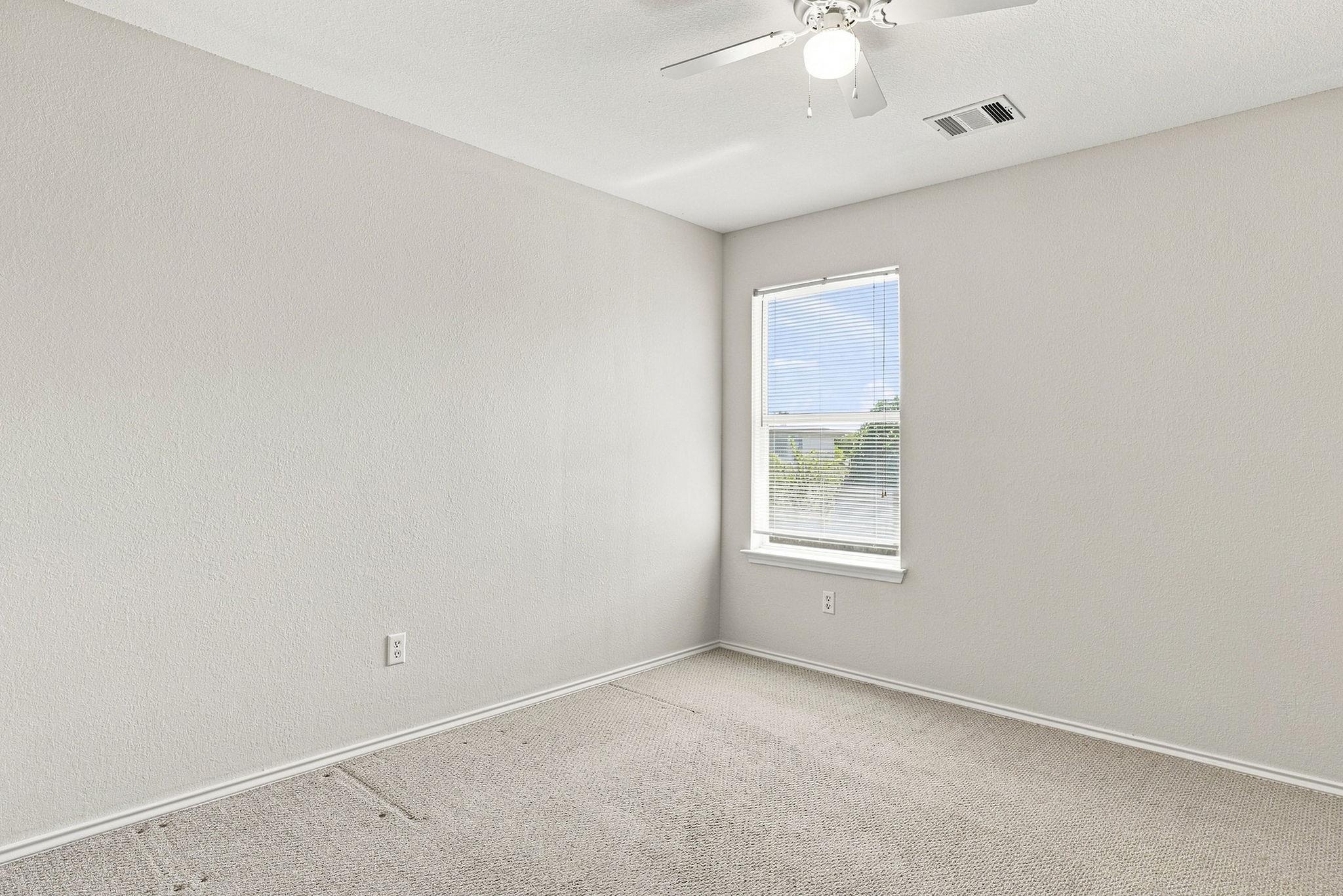 11900 Springs Head Loop Property Photo 33