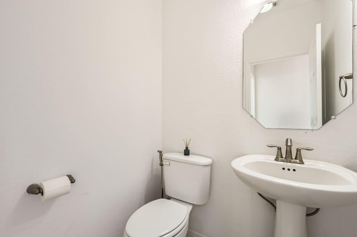 205 Audie Murphy Cir Property Photo 16