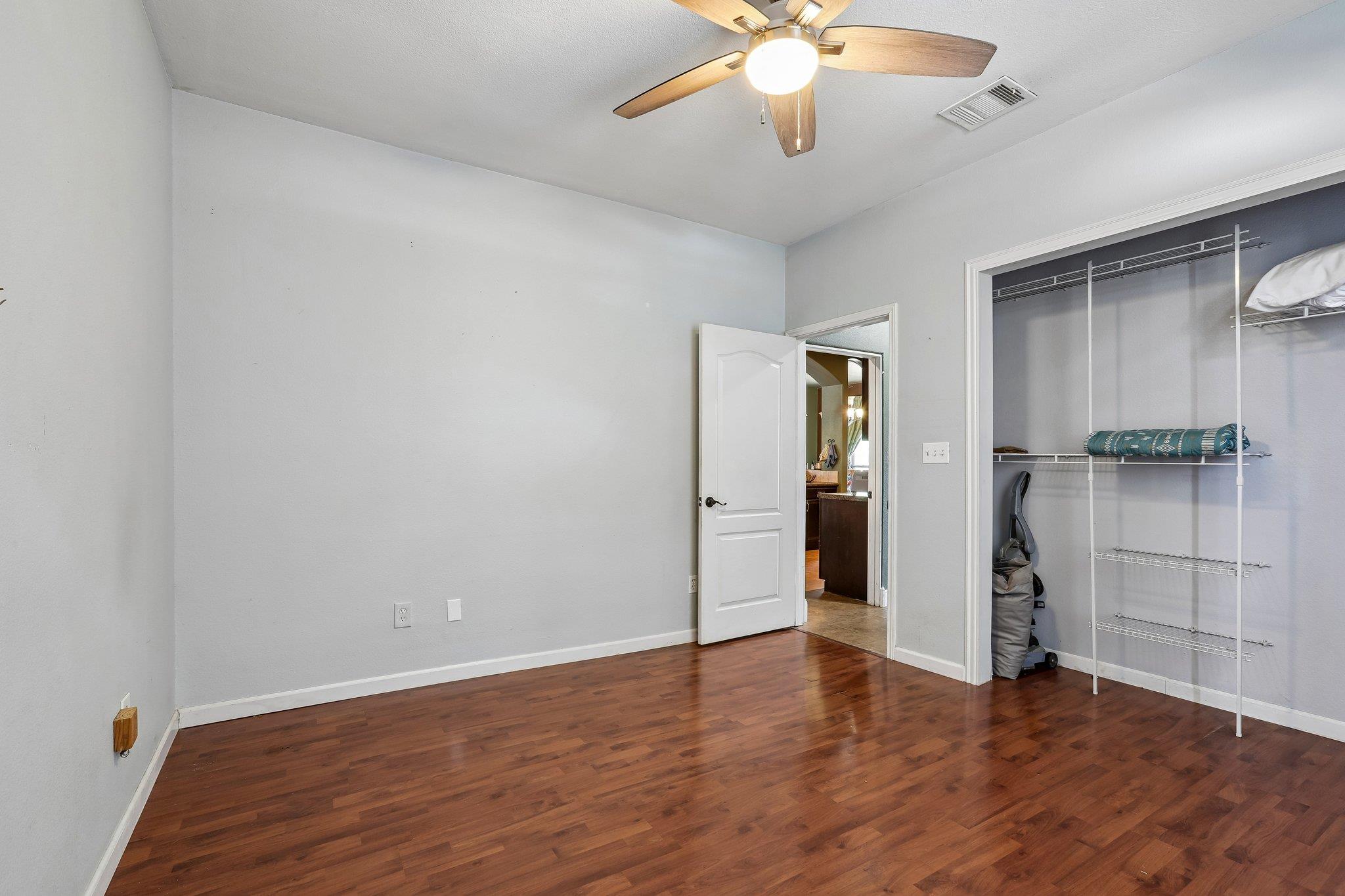 286 Simpson Ave Property Photo 19
