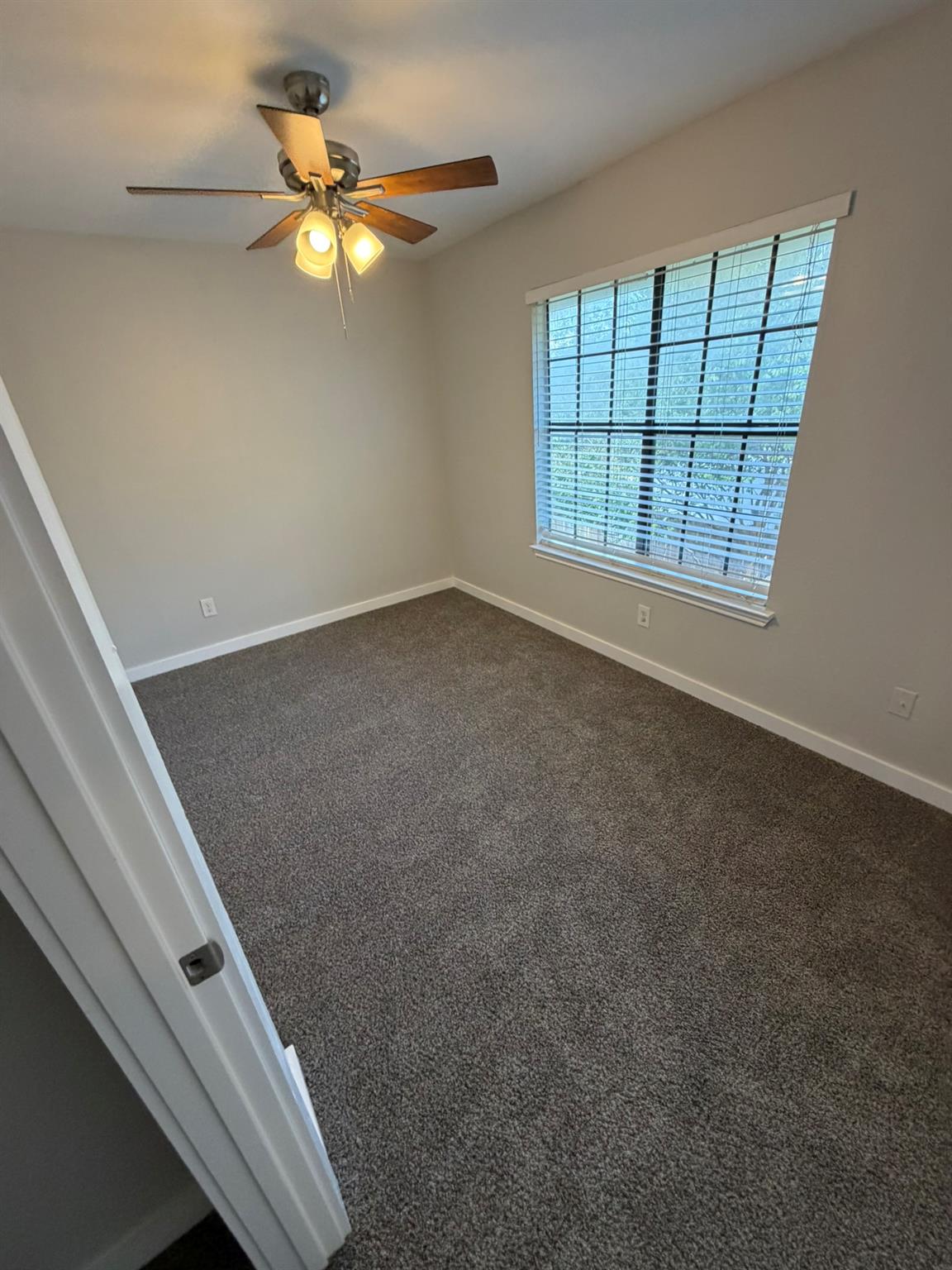404 West St #d Property Photo 9