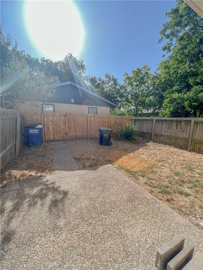 404 West St #d Property Photo 13