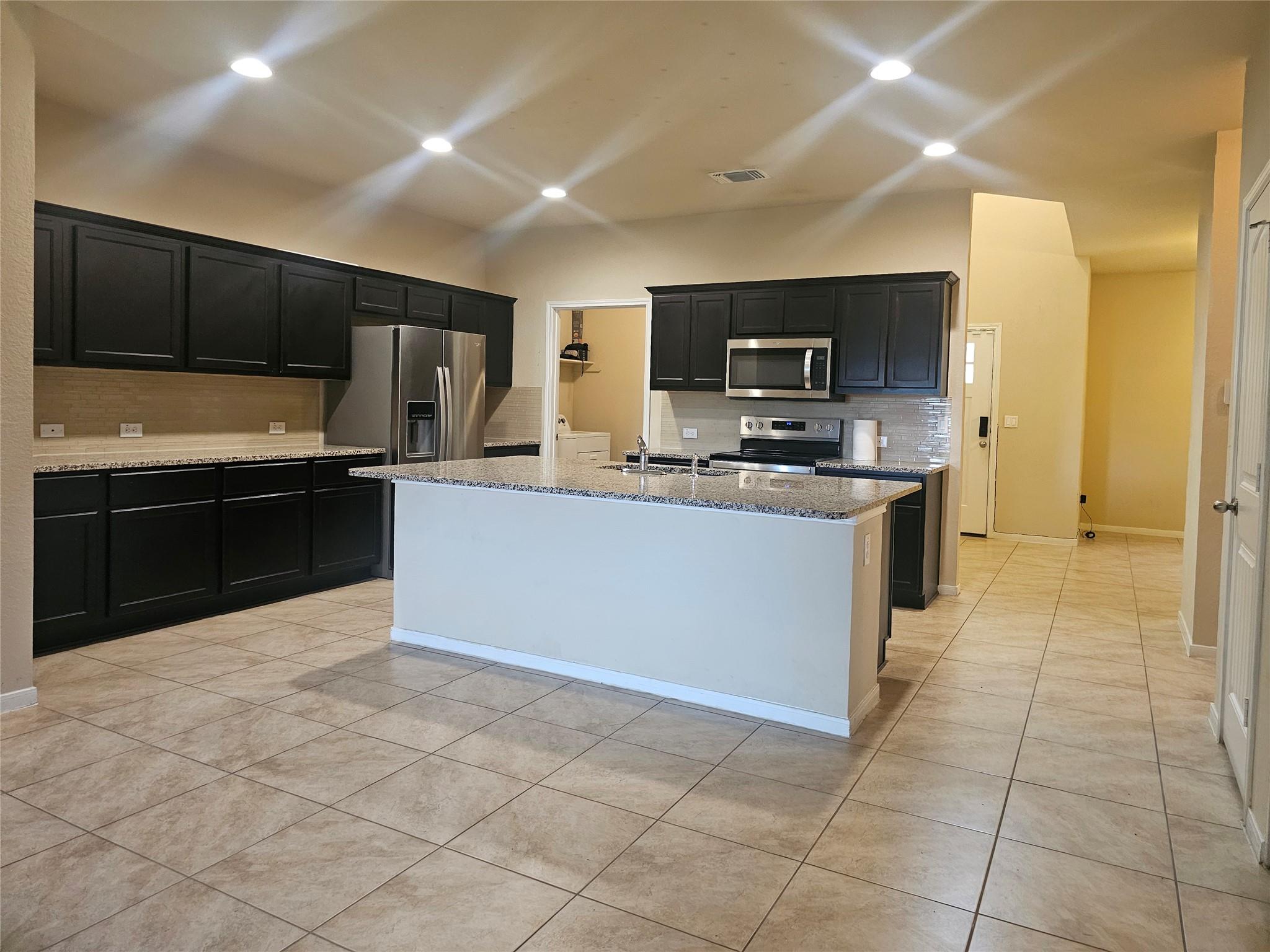 3112 Armidale Dr Property Photo 5