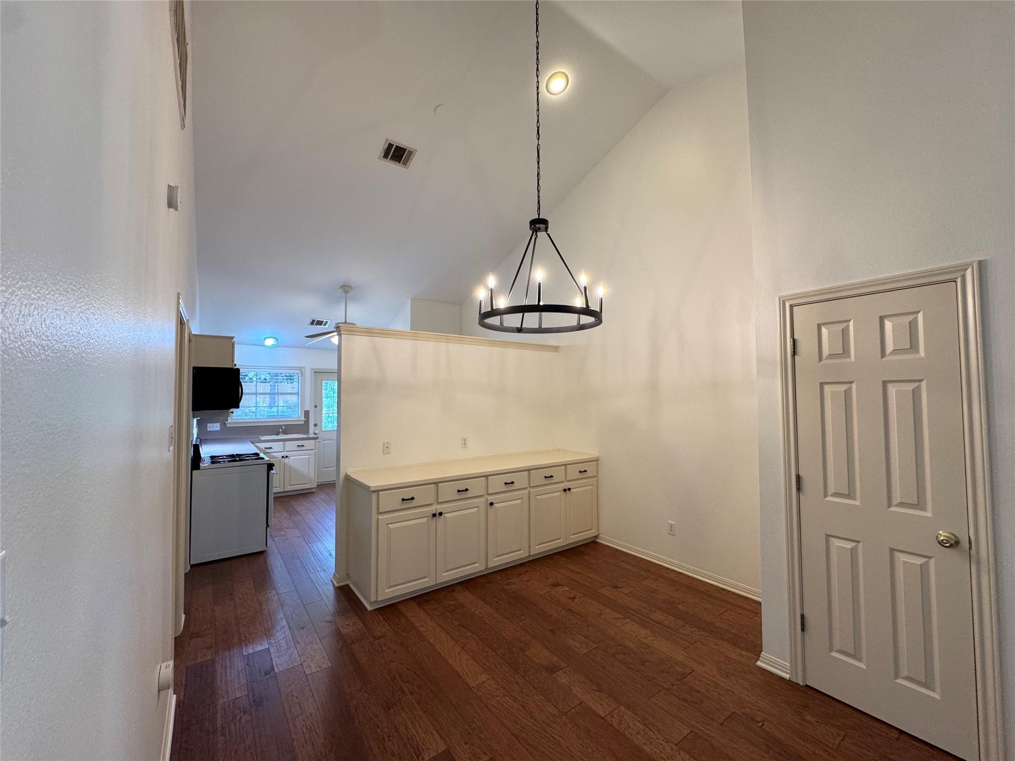 1811 W 39th St #a Property Photo 13