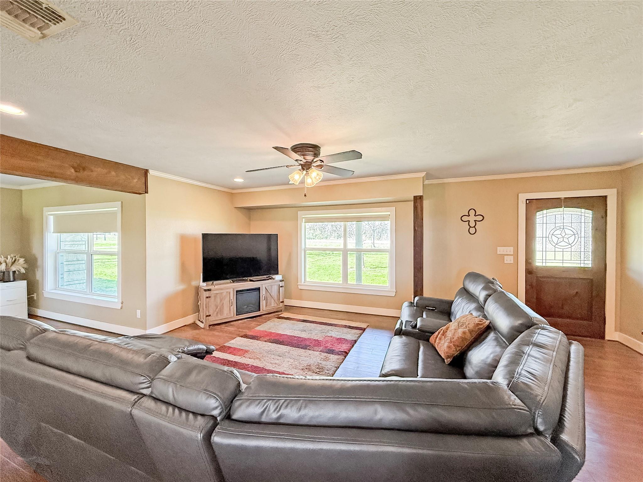 1401 Fm 112 Property Photo 3