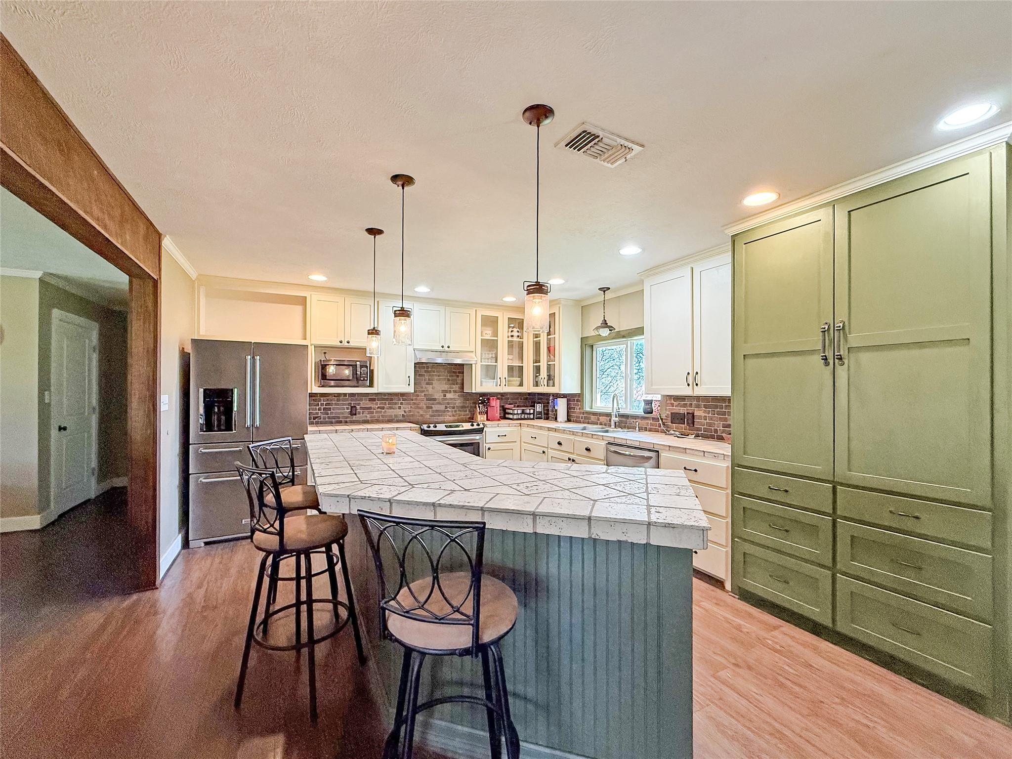 1401 Fm 112 Property Photo 4
