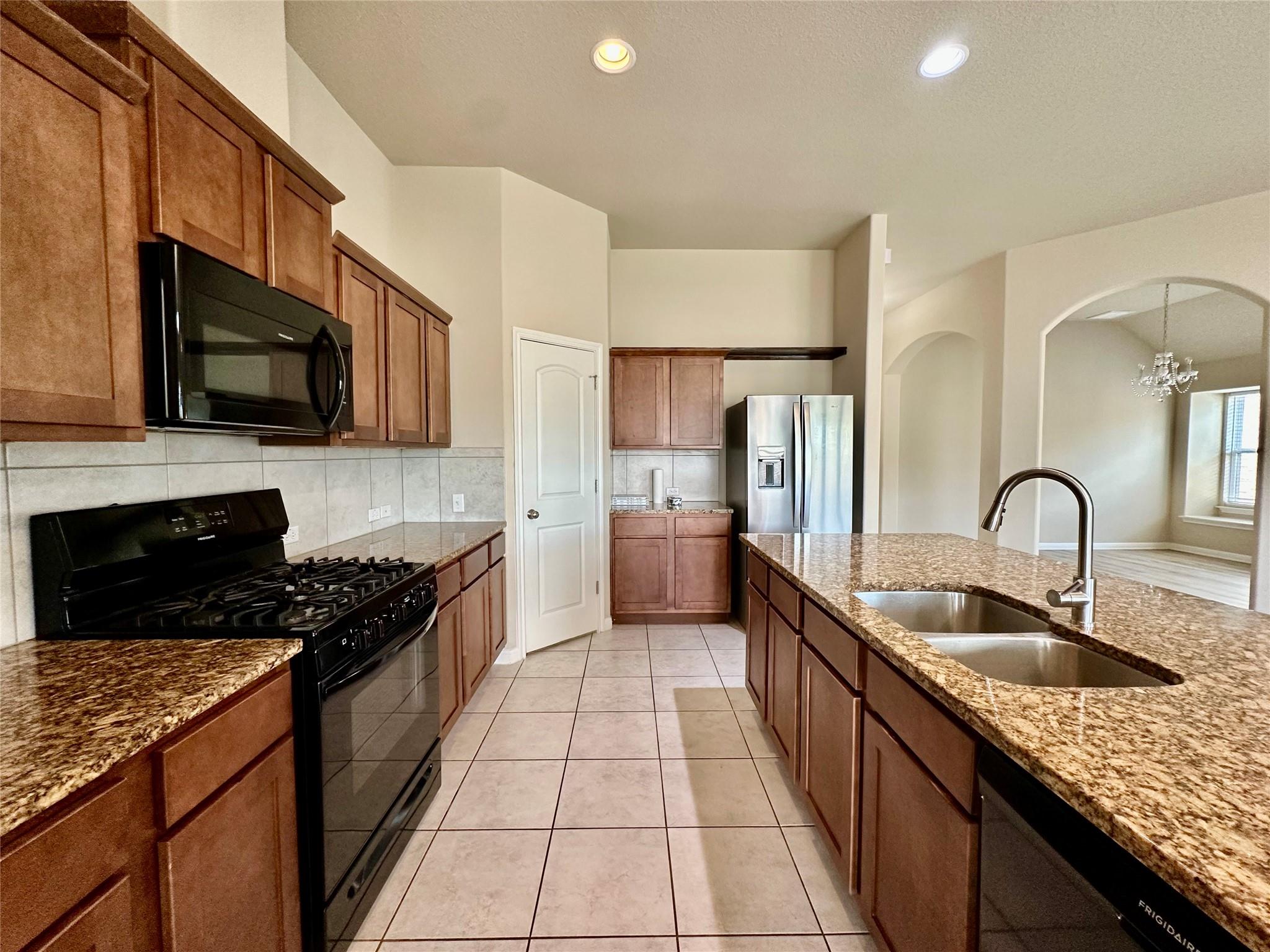 5977 Malta Cir Property Photo 12