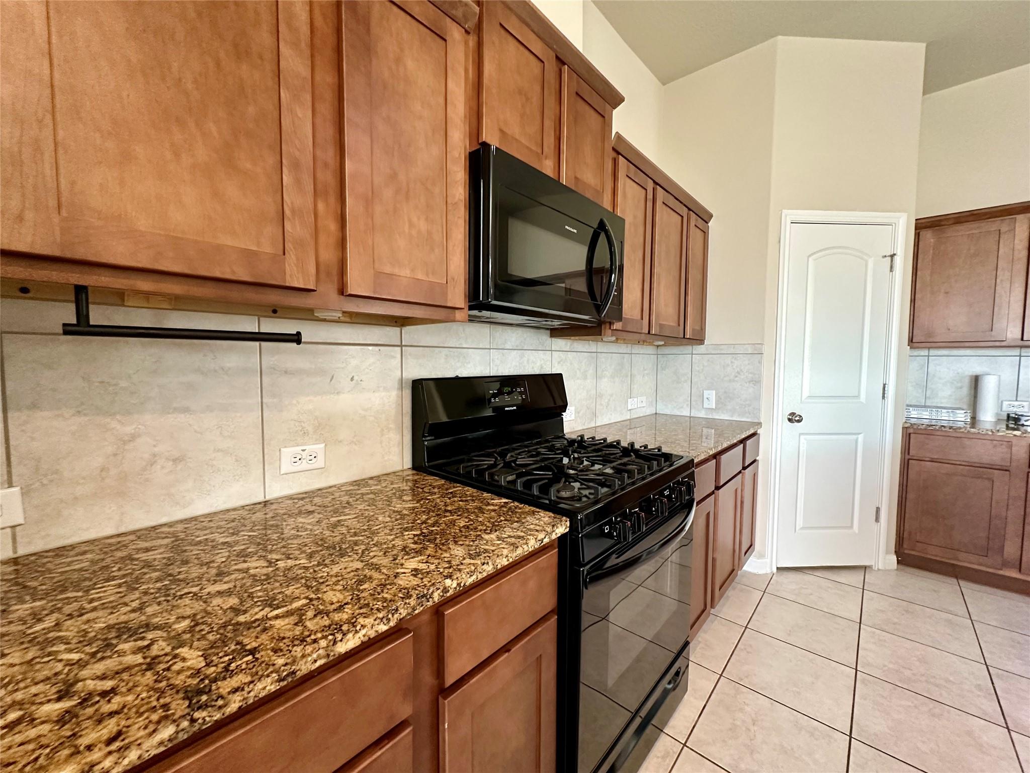 5977 Malta Cir Property Photo 13