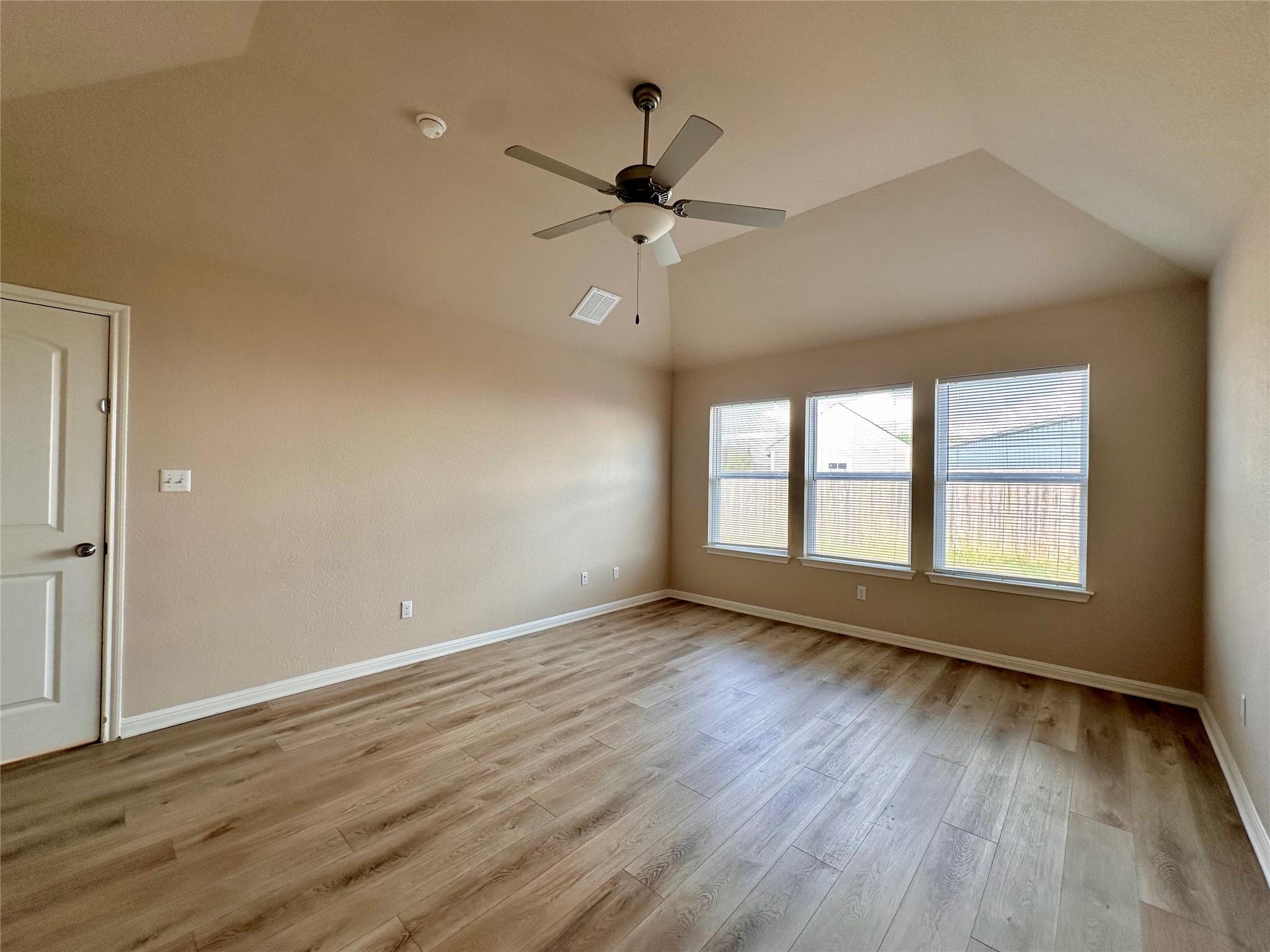 5977 Malta Cir Property Photo 17