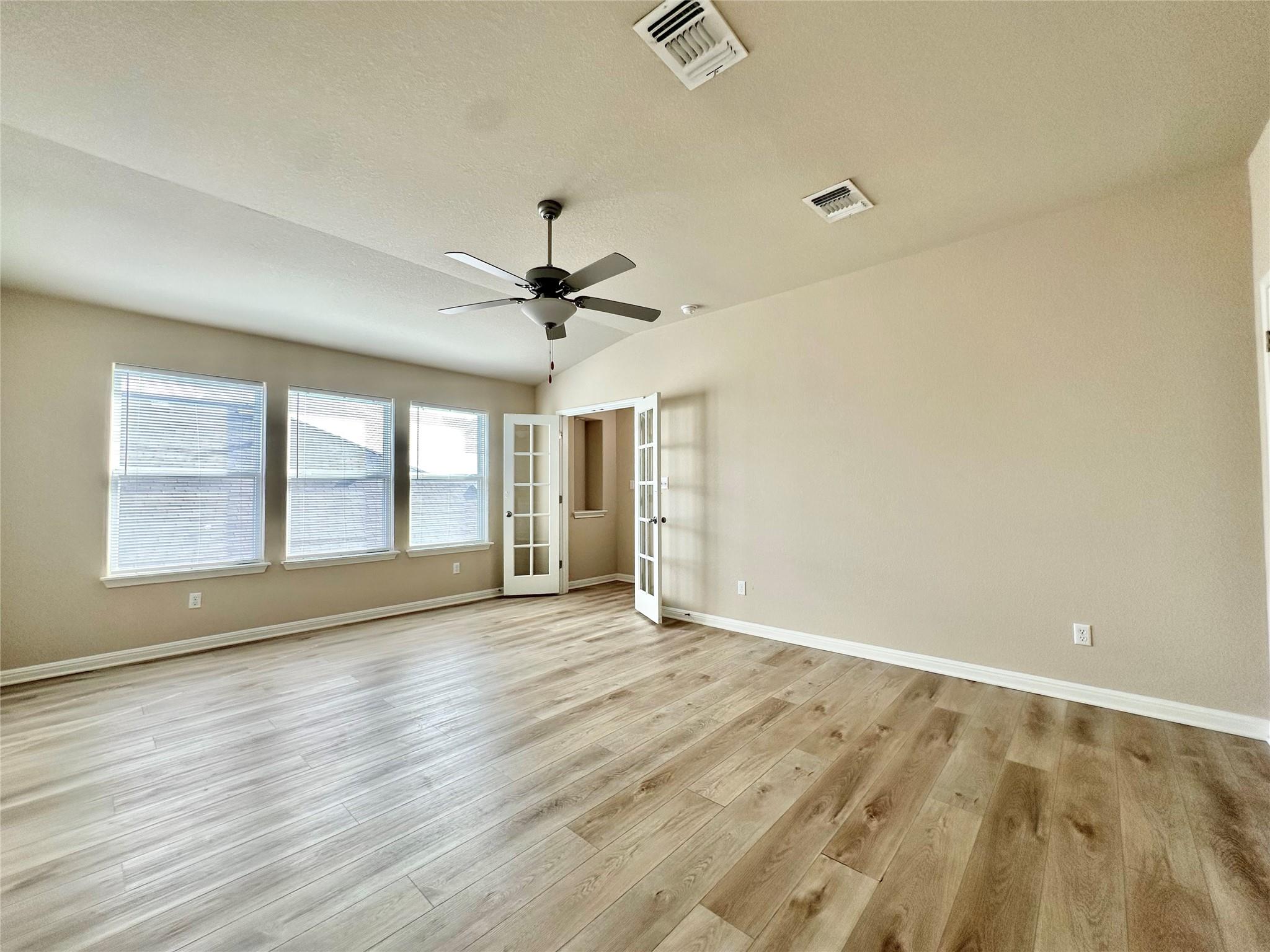 5977 Malta Cir Property Photo 31