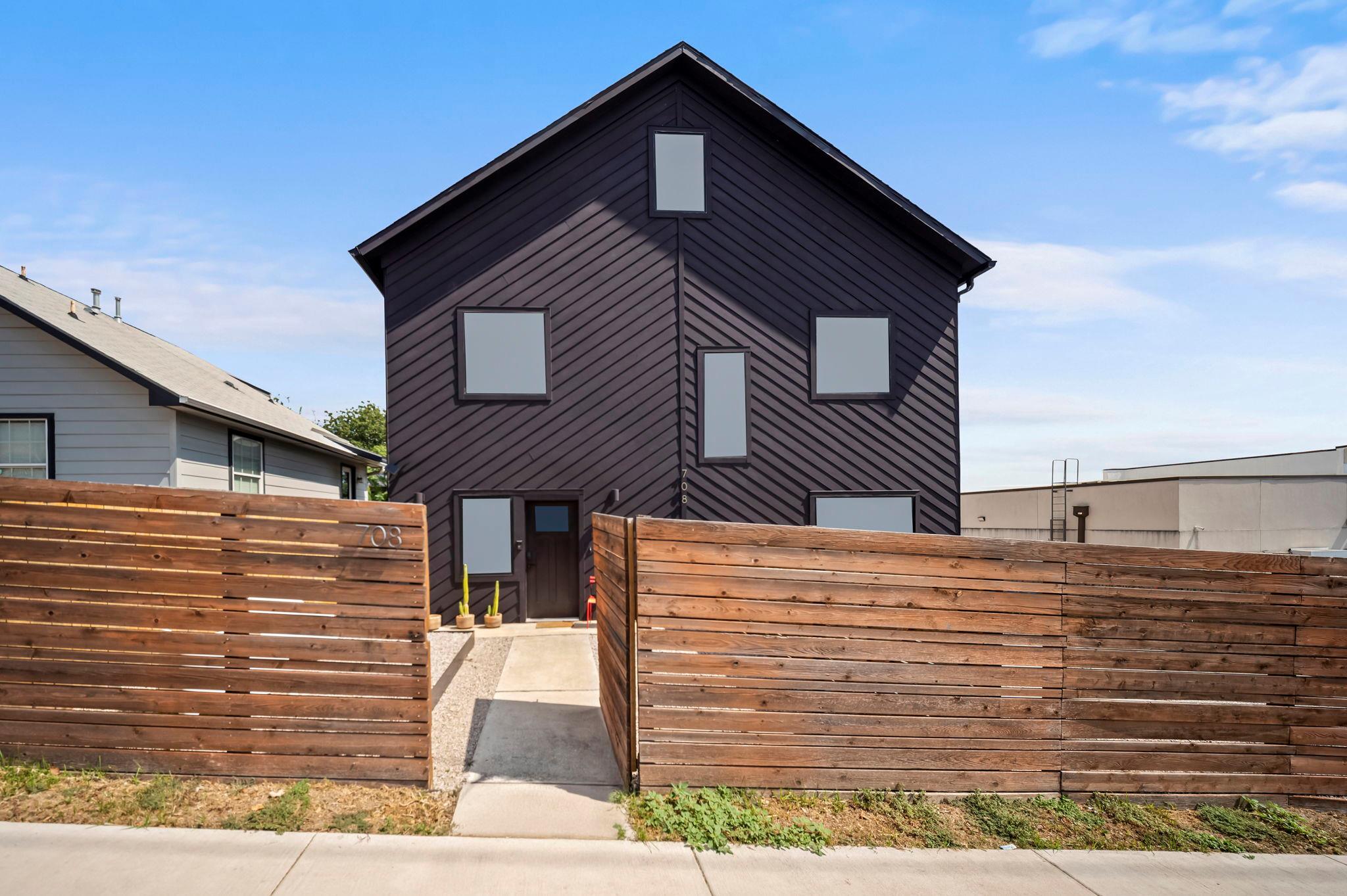 708 Chicon St #2 Property Photo 1