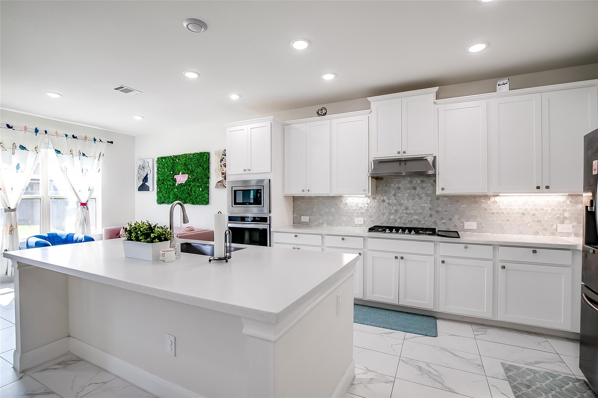 731 Expedition Way Property Photo 16