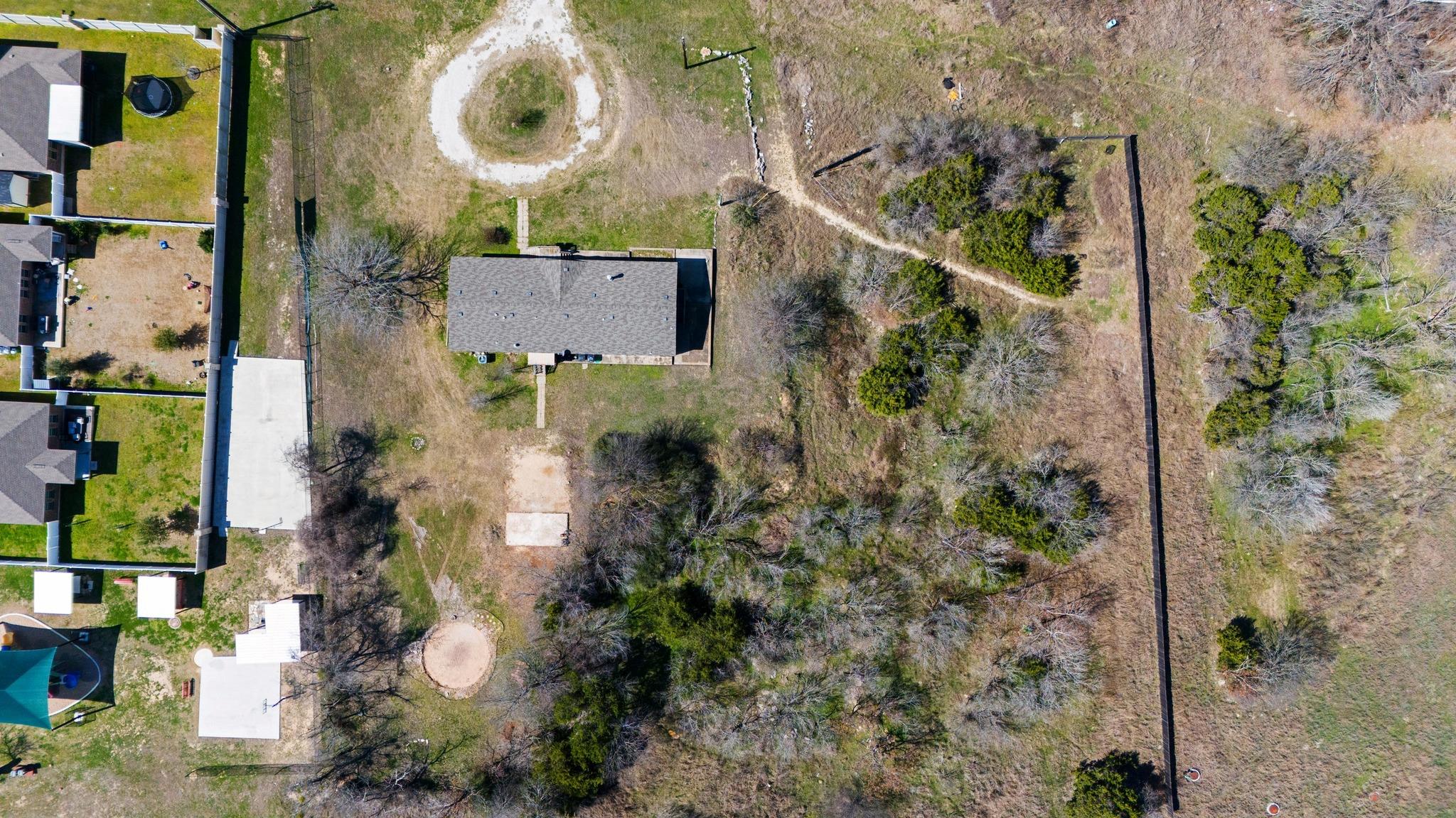 10801 Bradshaw Rd Property Photo 4