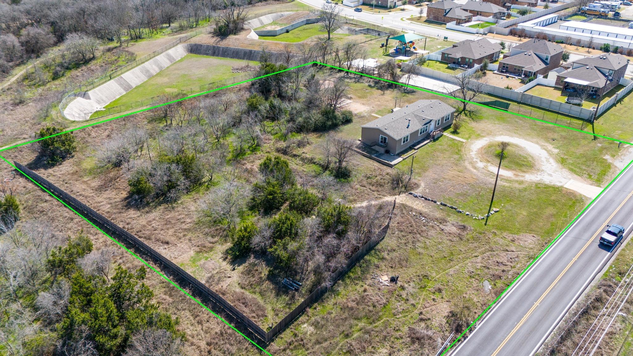 10801 Bradshaw Rd Property Photo 7