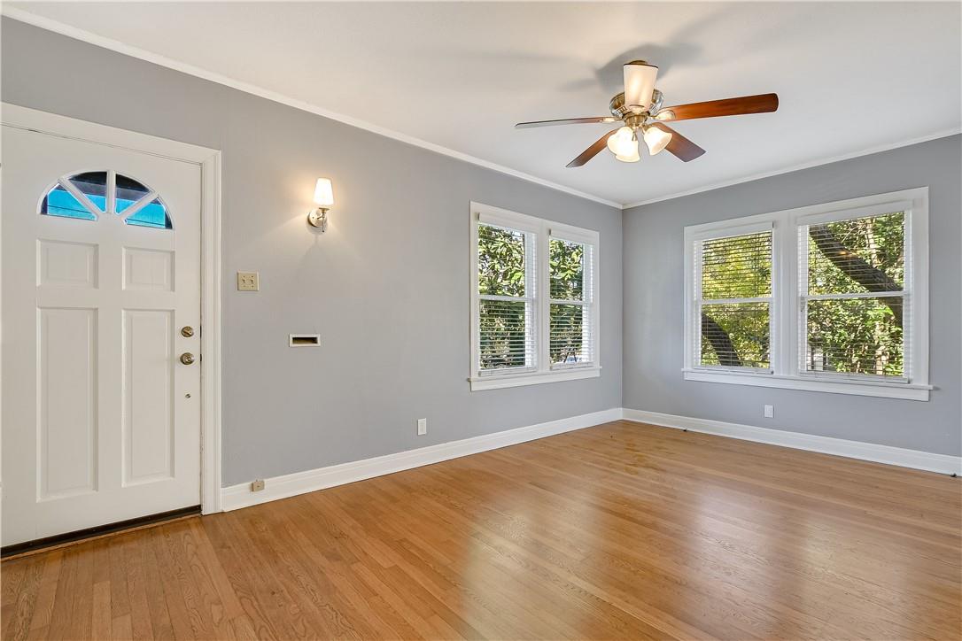 1907 Brackenridge St Property Photo 6